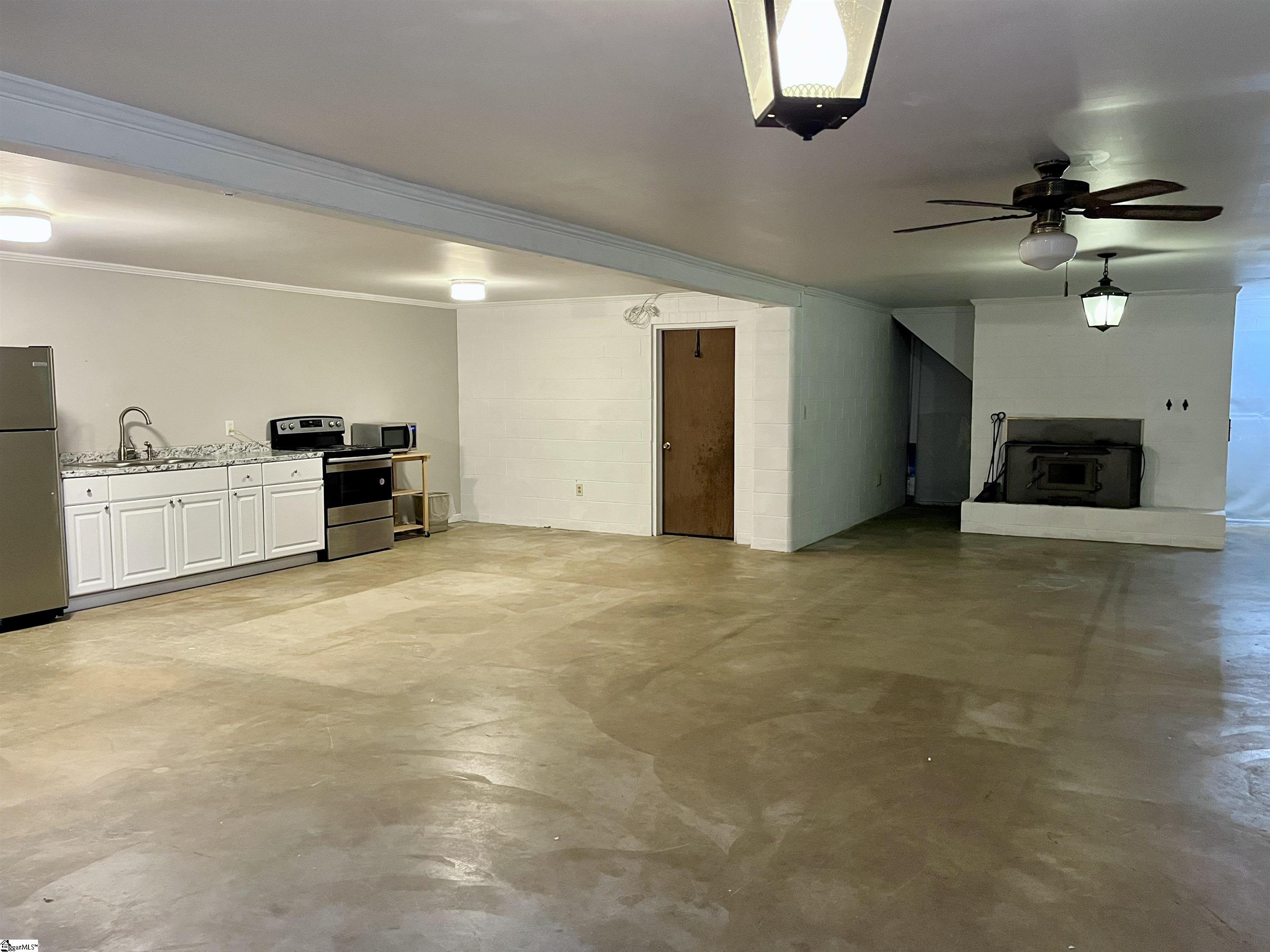 203 Moore Road Property Photo 21