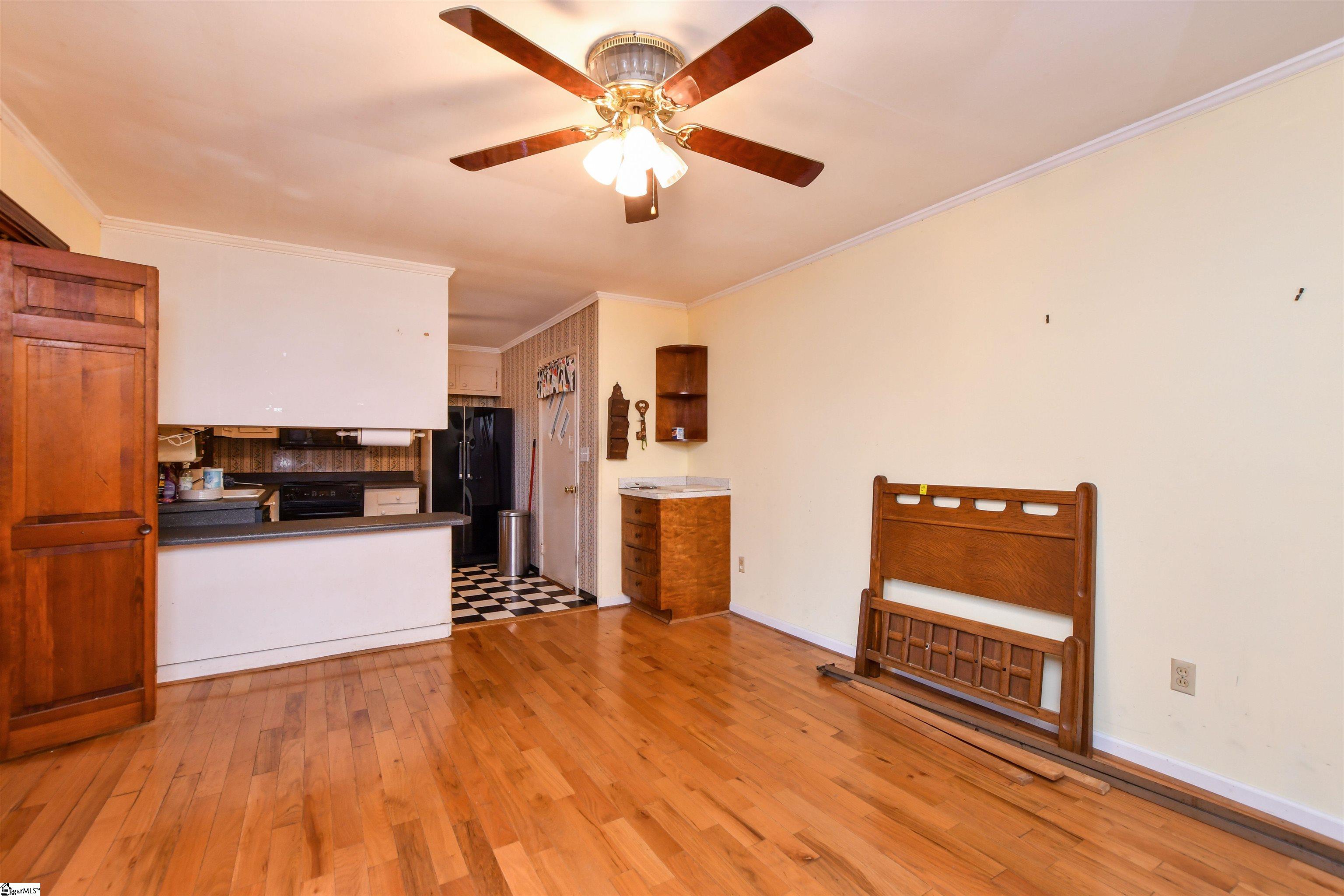317 Richmond Drive Property Photo 9