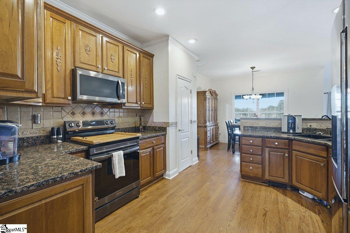 206 Traymore Way Property Photo 8