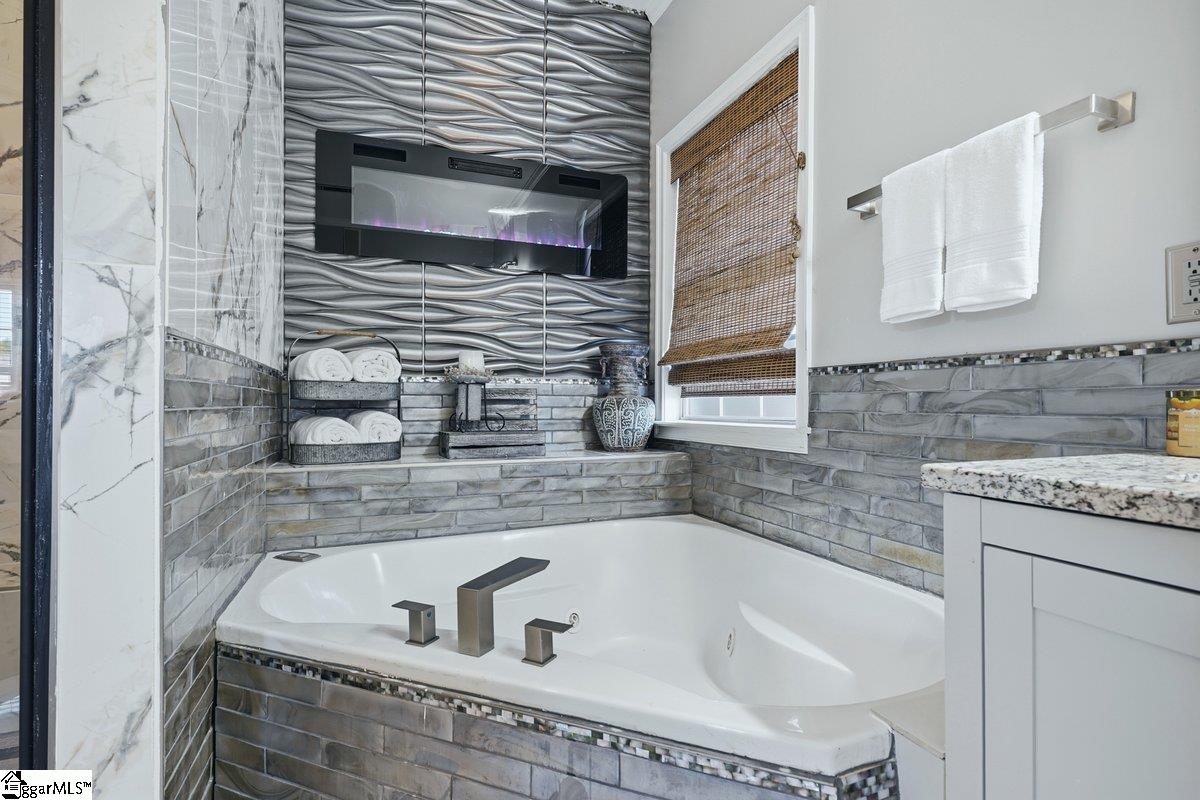 206 Traymore Way Property Photo 13