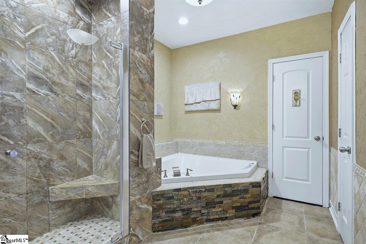206 Traymore Way Property Photo 26