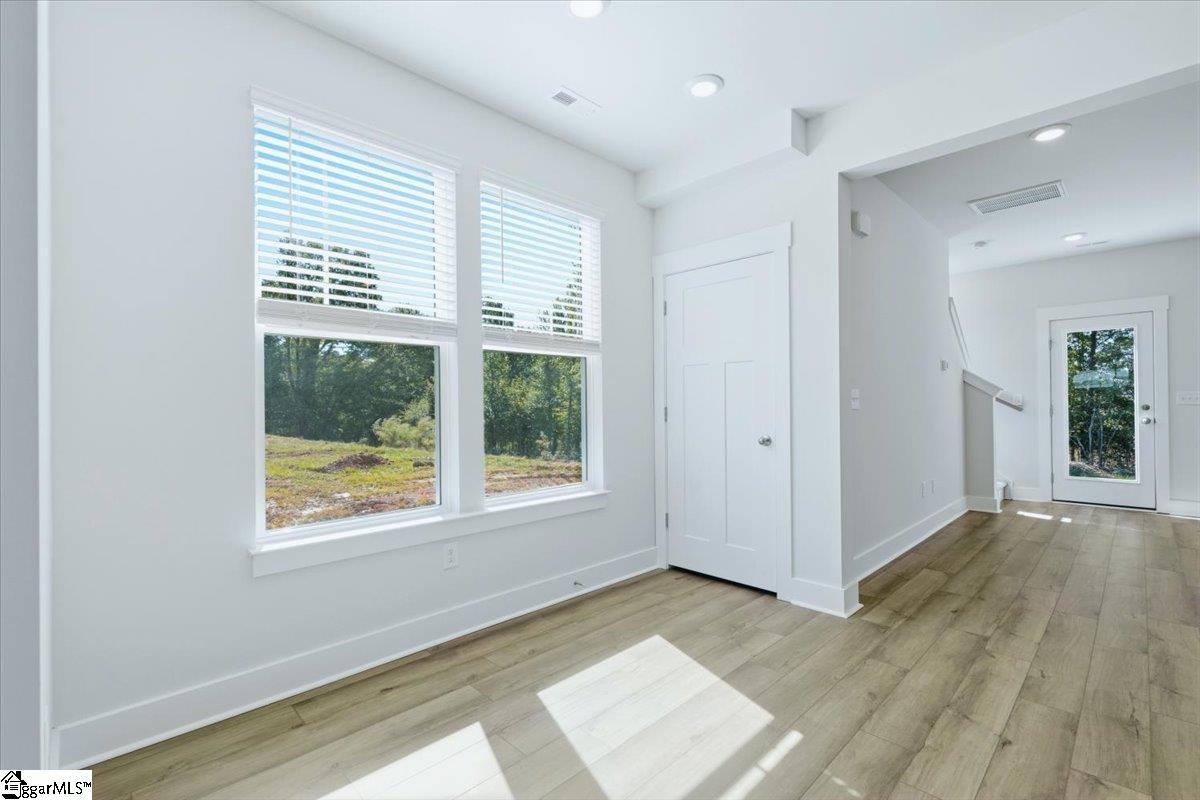 242 Islay Way Property Photo 10