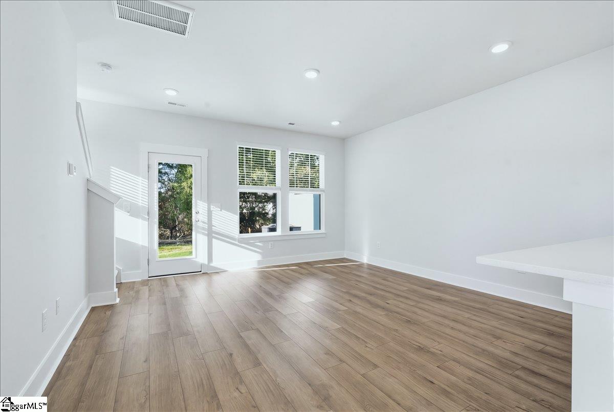 242 Islay Way Property Photo 11