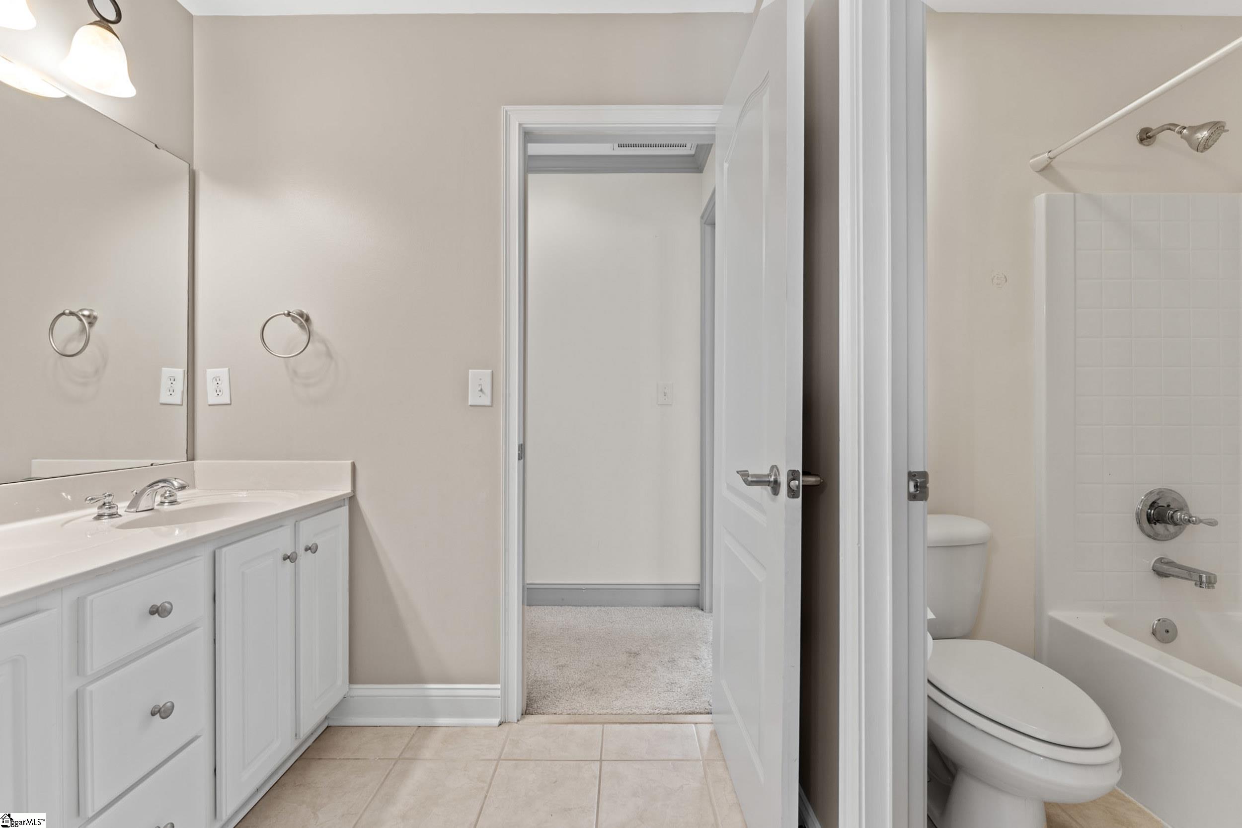 14 Barnstable Court Property Photo 37