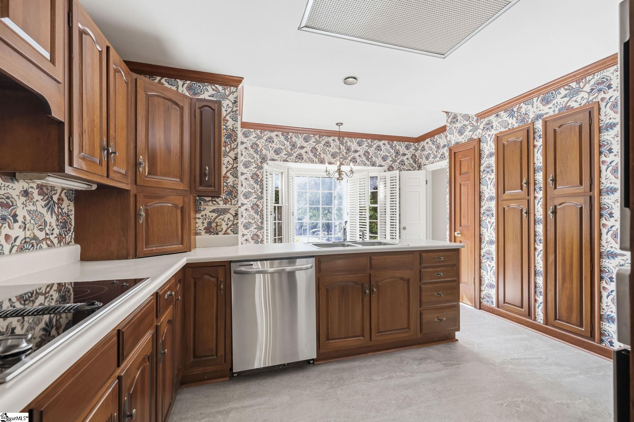 102 Kilkenney Court Property Photo 16