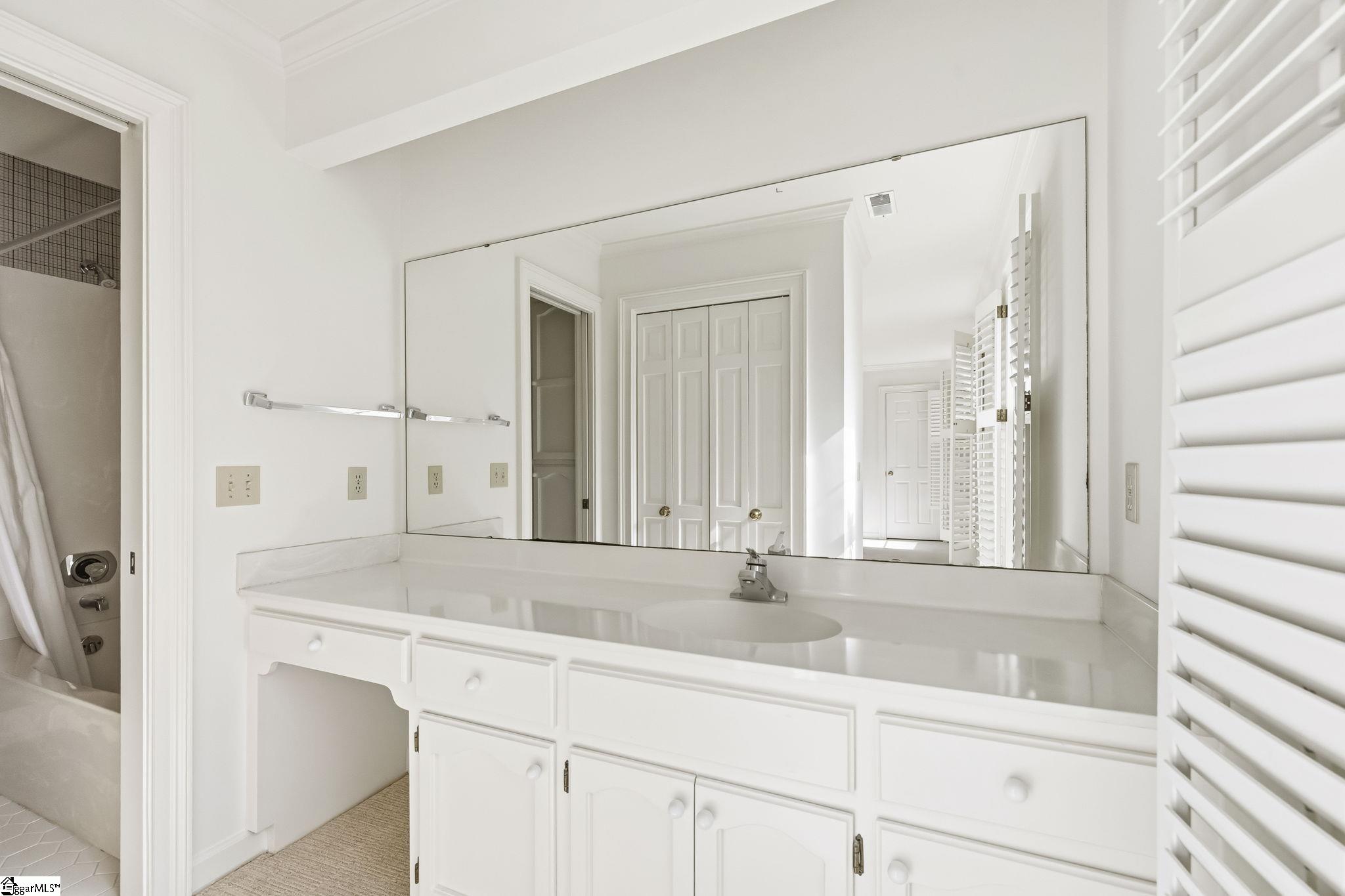 102 Kilkenney Court Property Photo 29