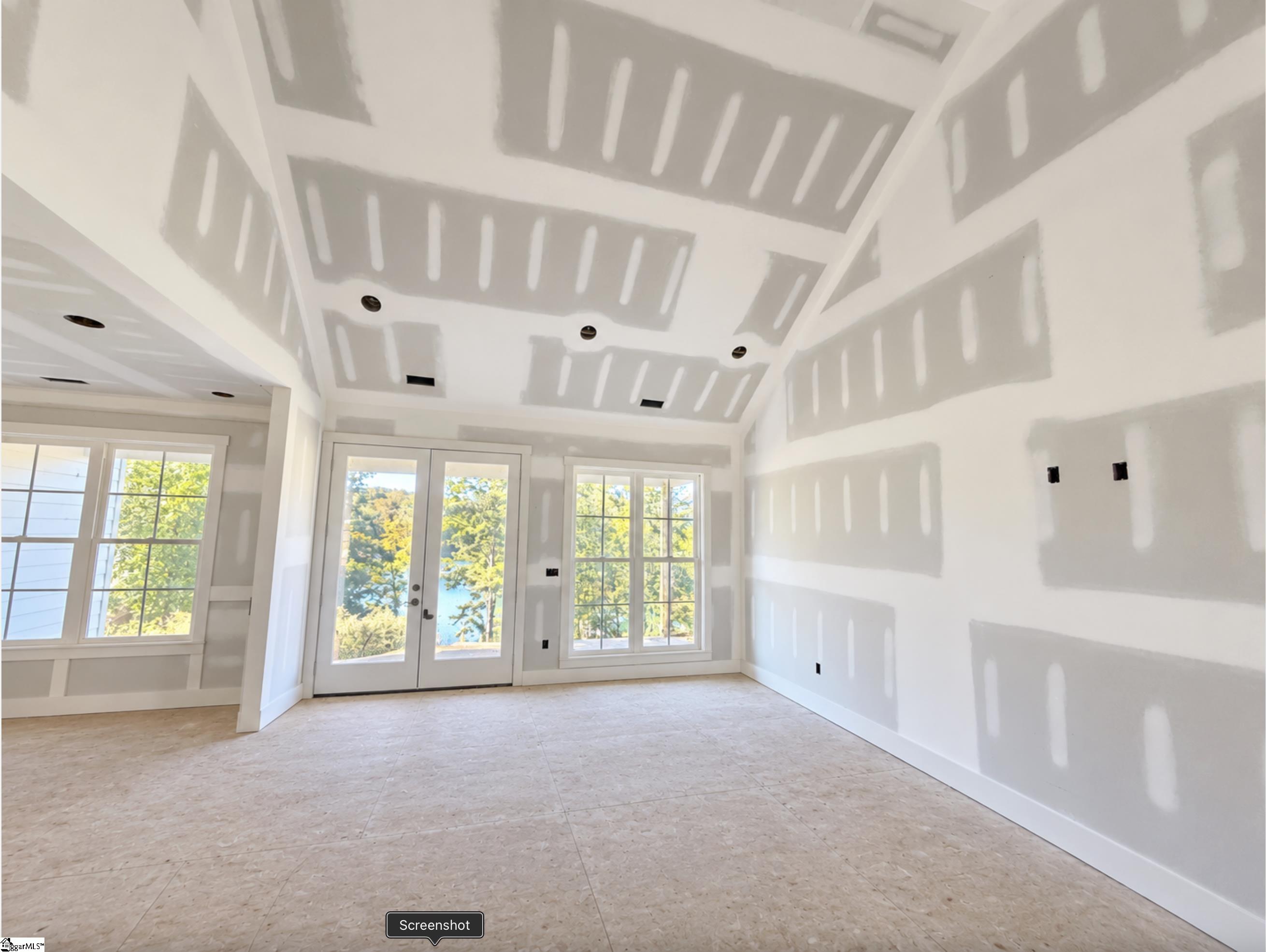 924 Falling Waters Lane Property Photo 6