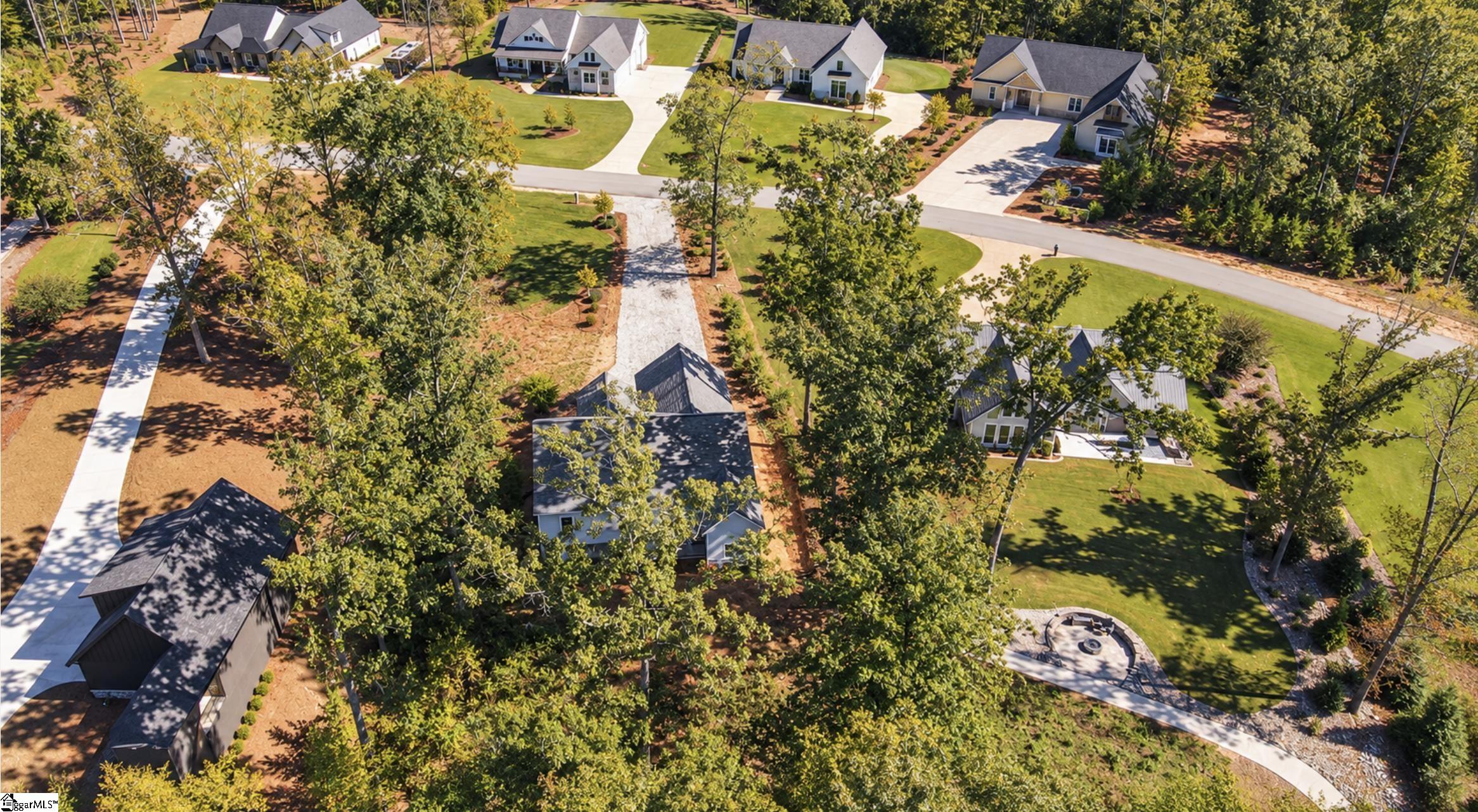 924 Falling Waters Lane Property Photo 15
