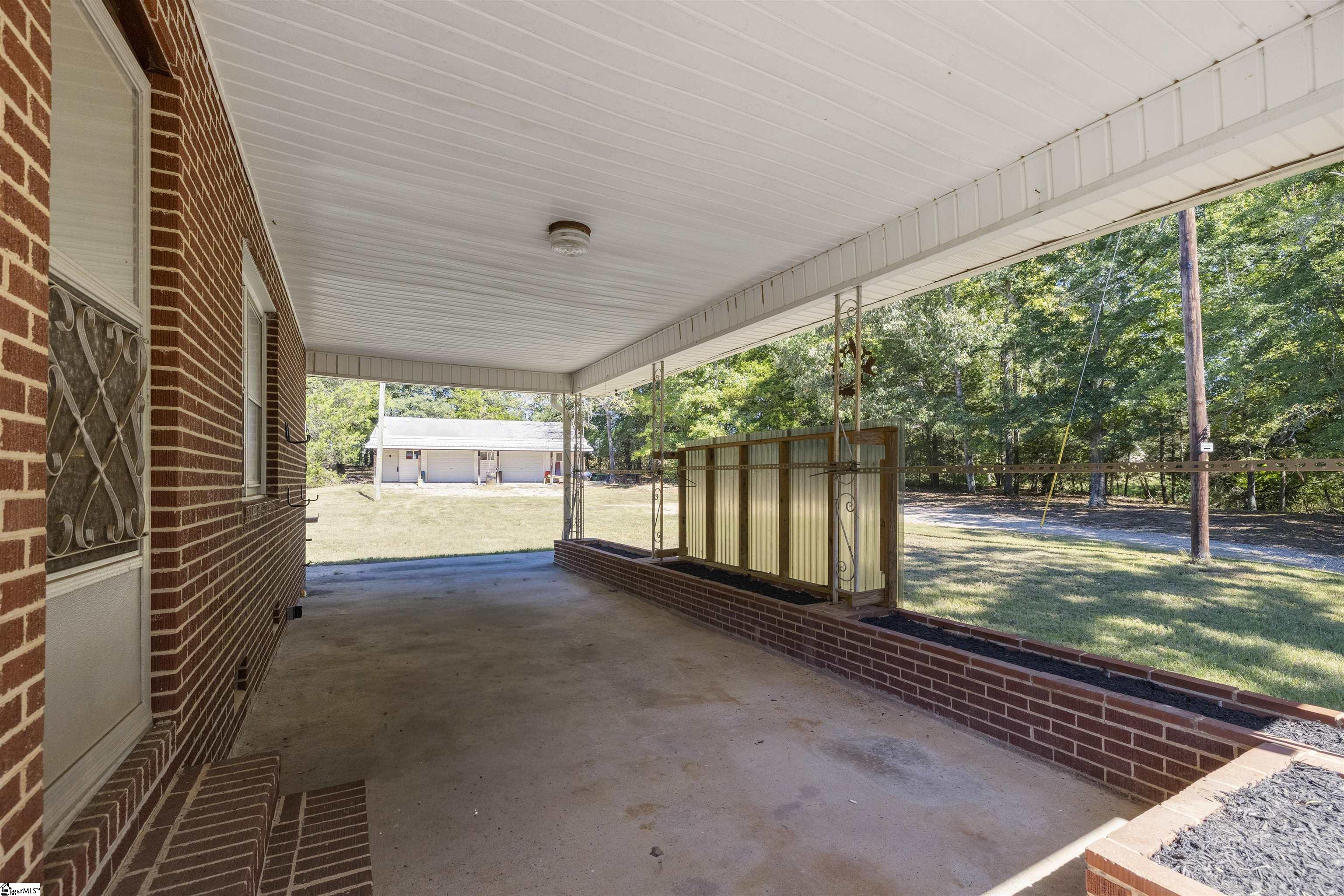11647 Augusta Road Property Photo 6