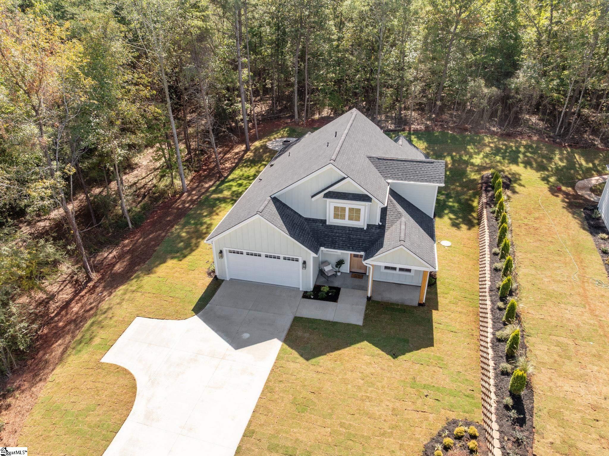 118 Fairway Lane Property Photo 3