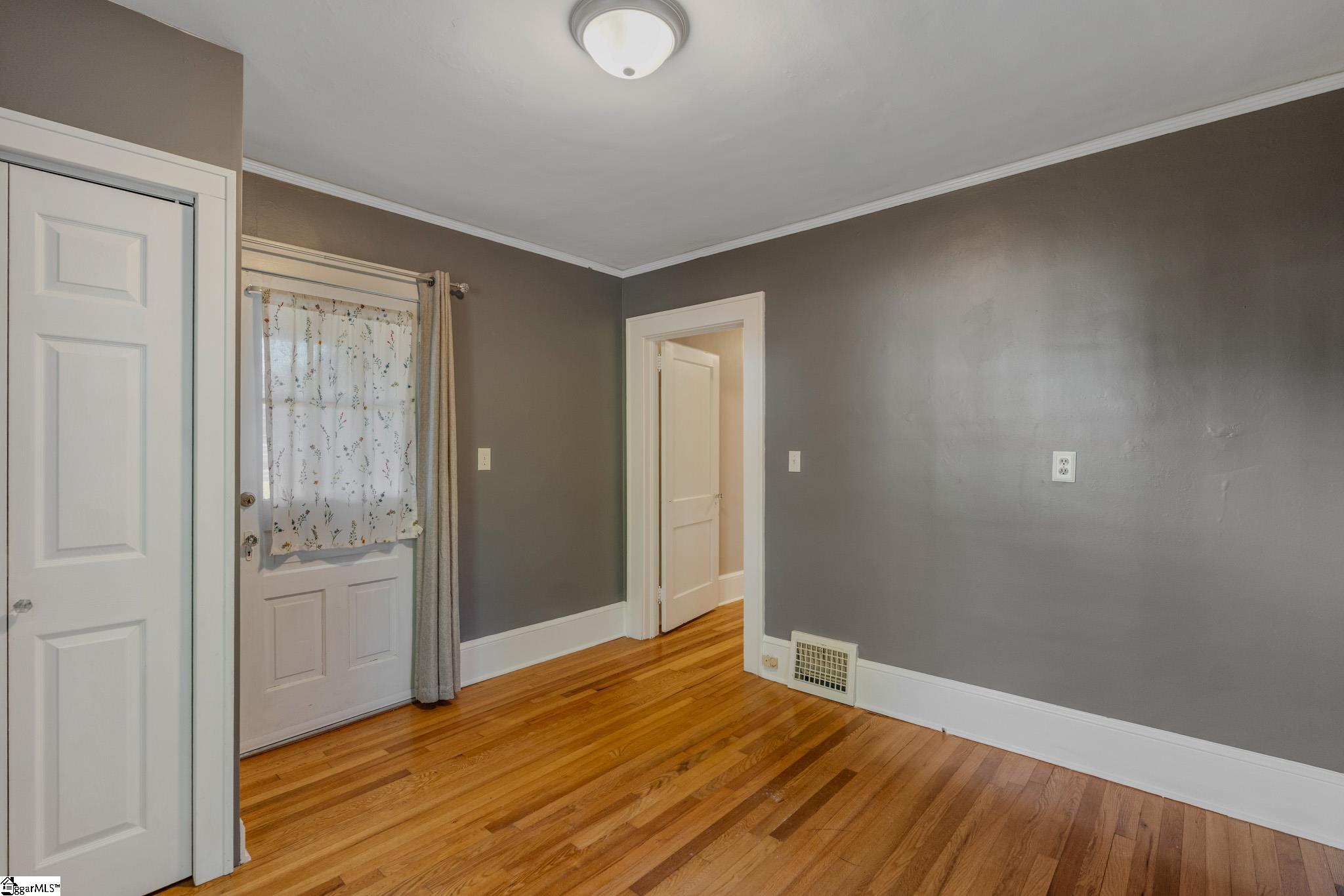 303 N Franklin Road Property Photo 31