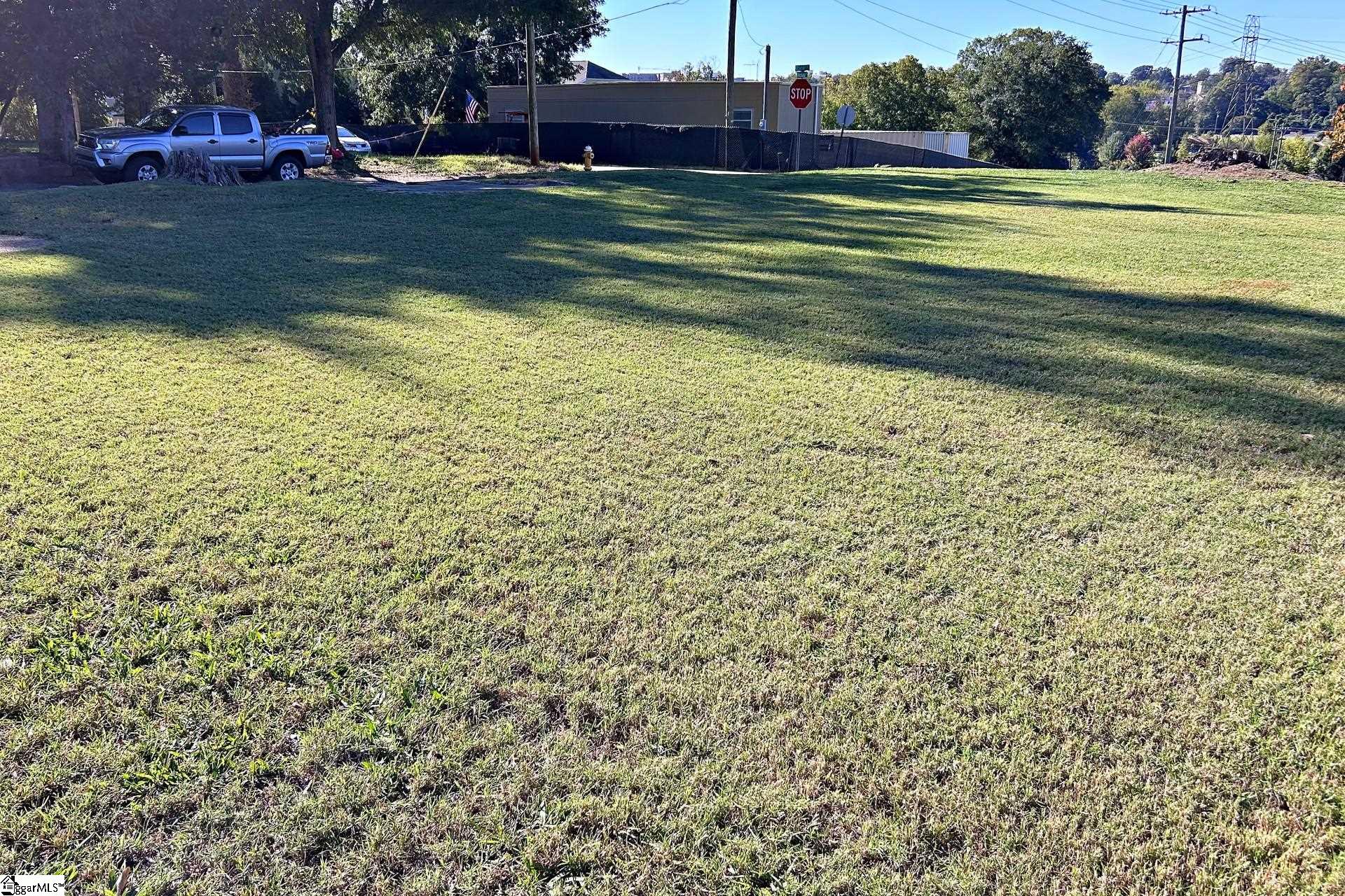 301 Oscar Street Property Photo 2