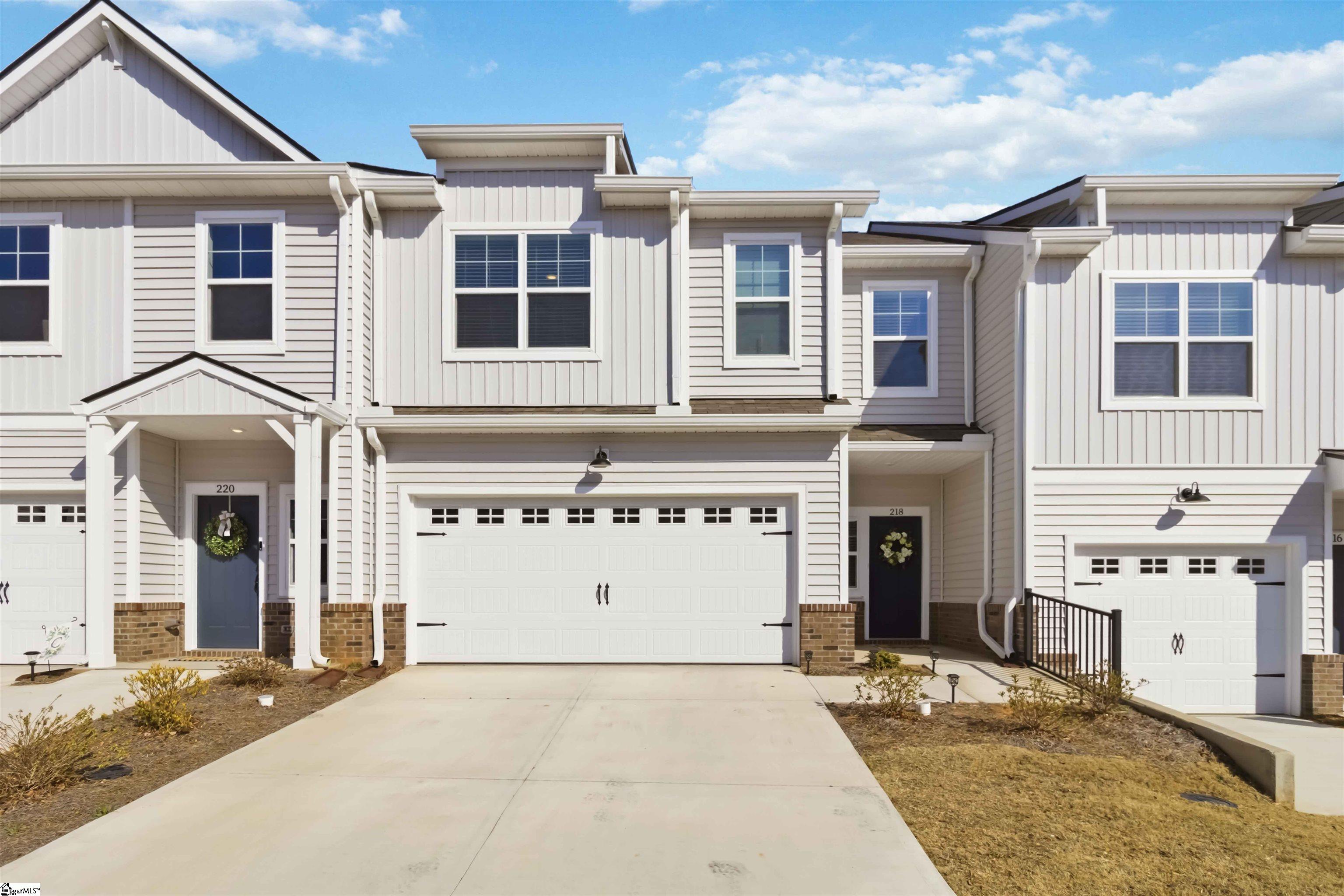 218 Crimson Tree Court Property Photo 1