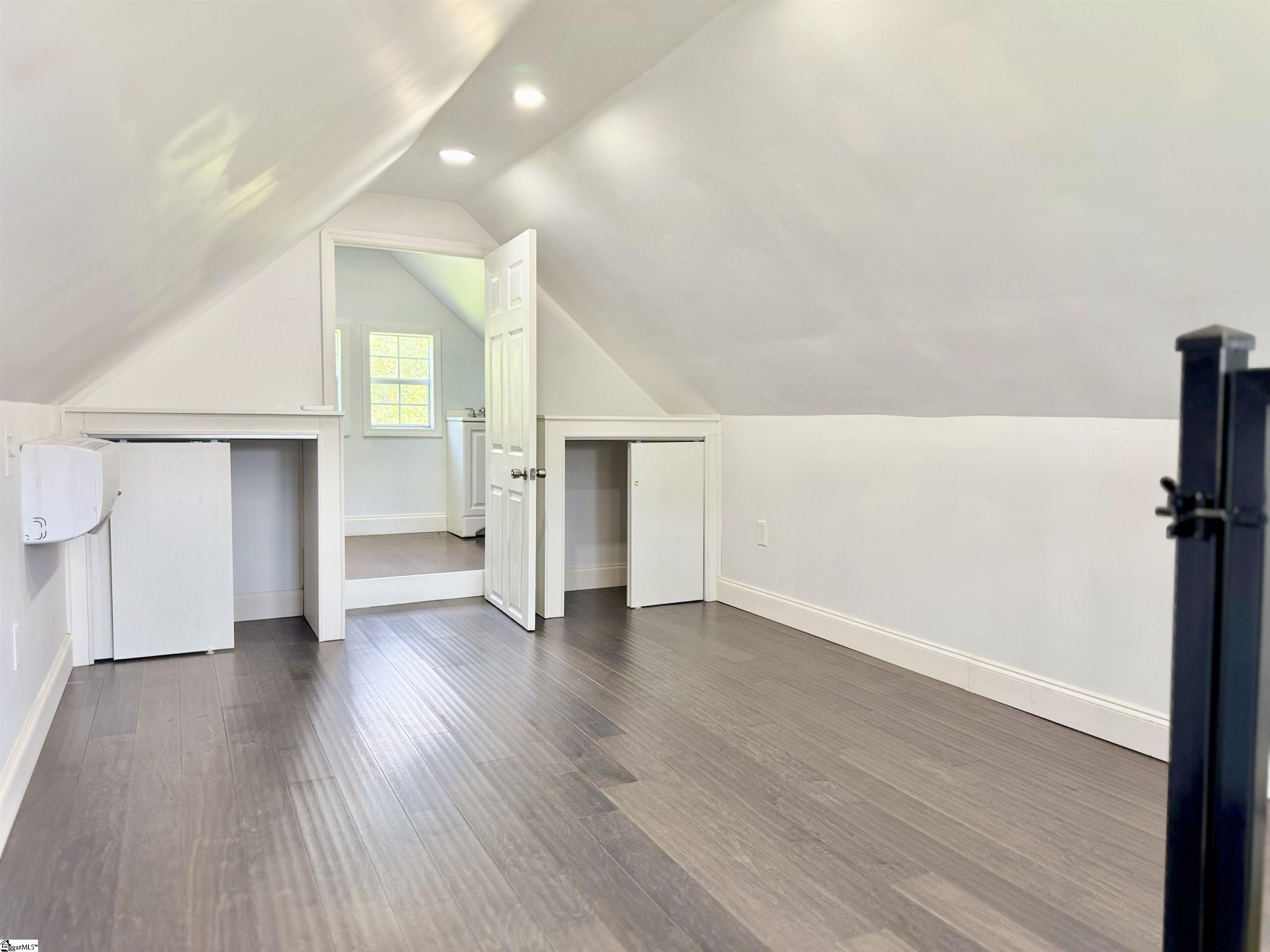 165 1/2 Moore Street Property Photo 17