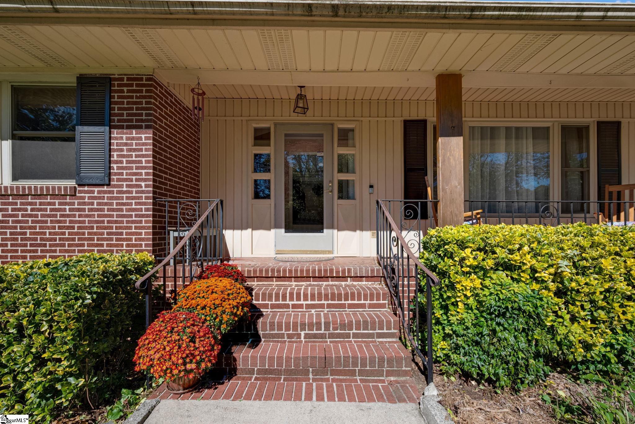 4 Hodgens Drive Property Photo 2