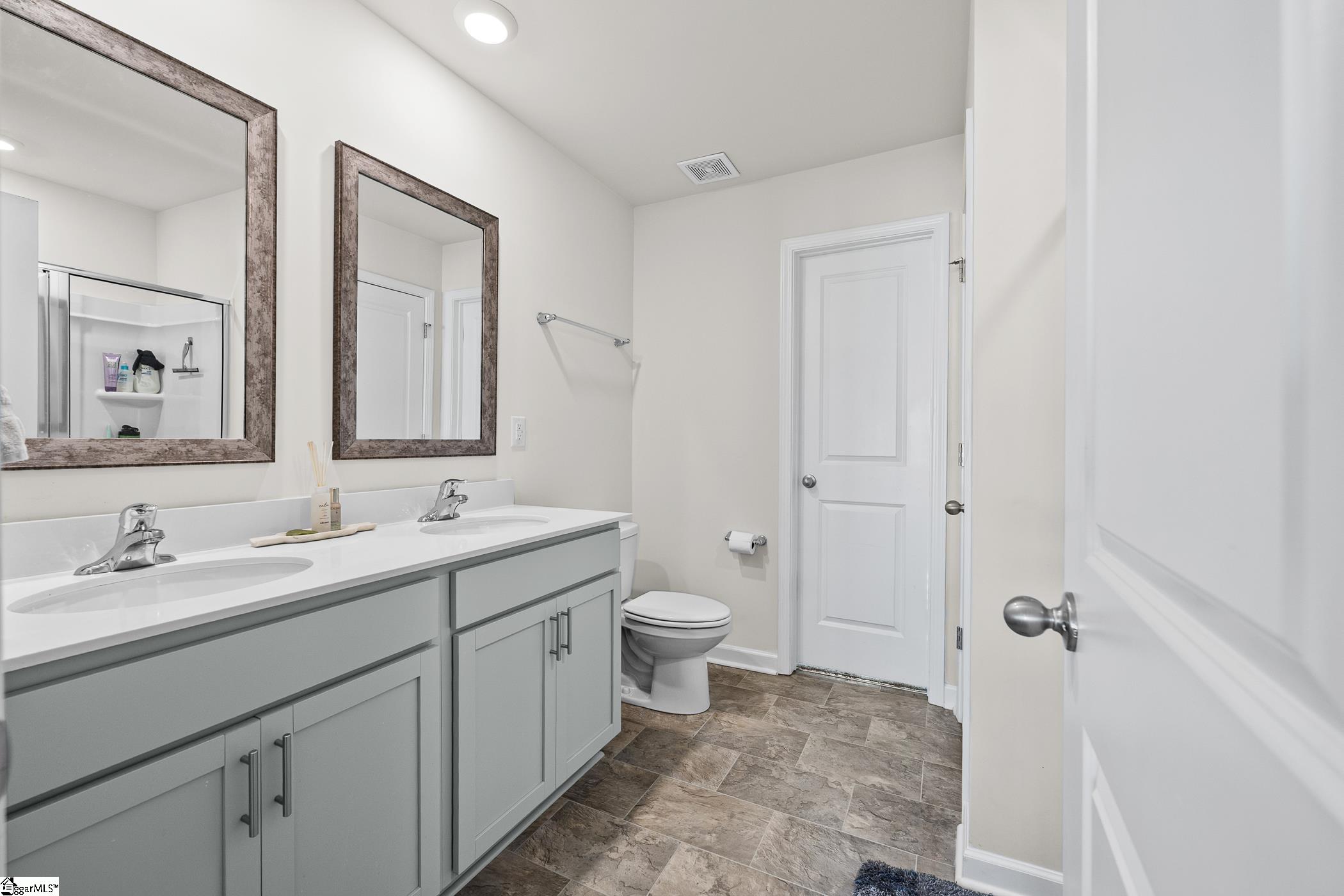 140 Boxbury Way Property Photo 17
