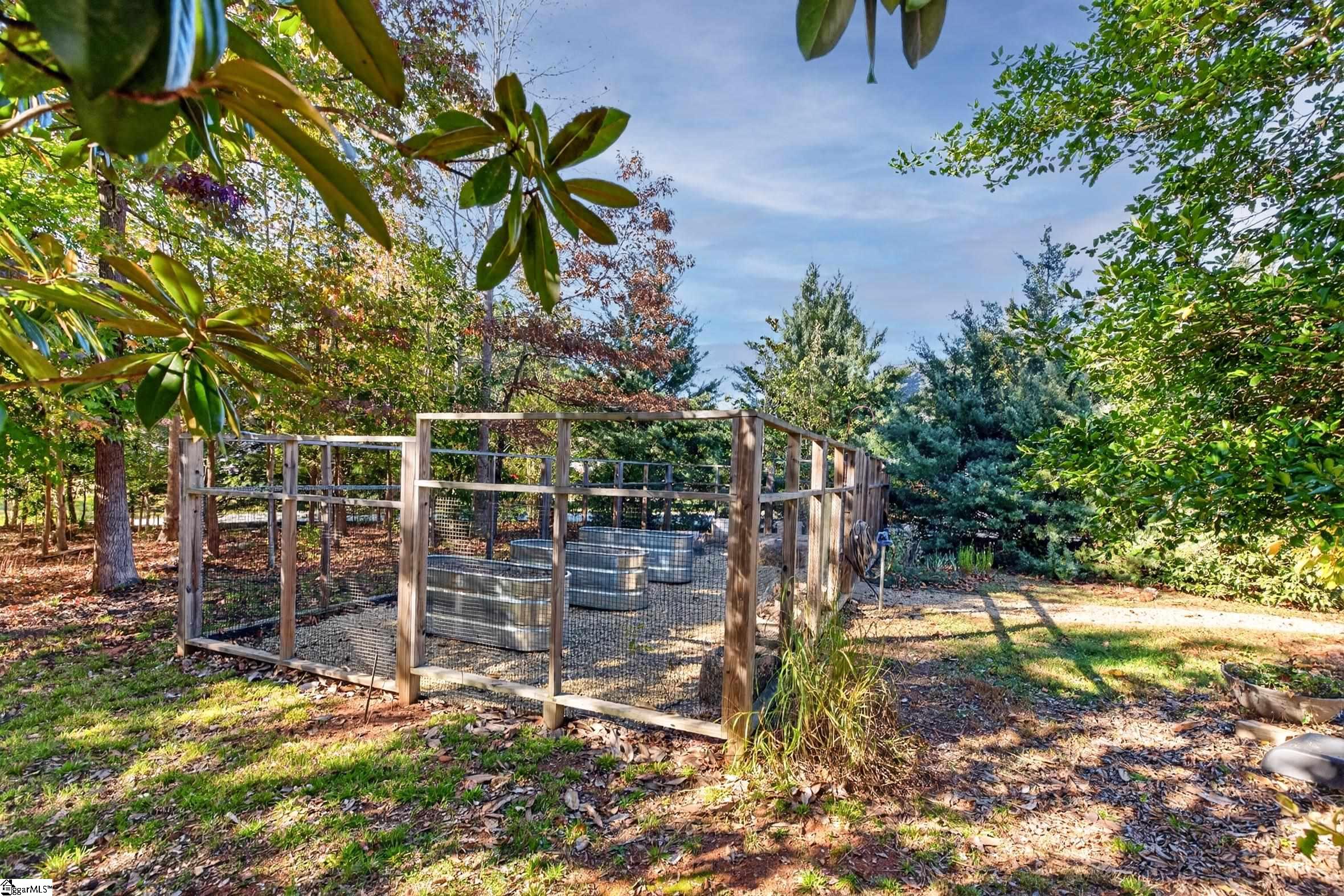 56 Montague Circle Property Photo 40