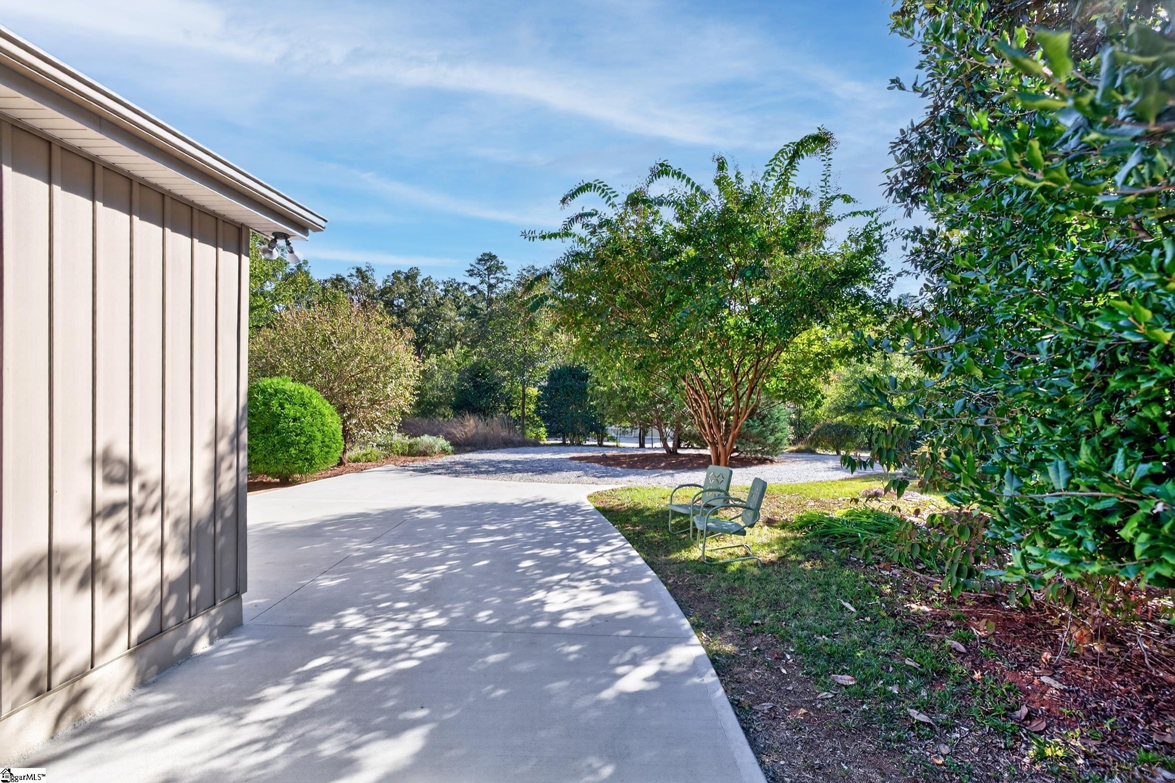 56 Montague Circle Property Photo 44