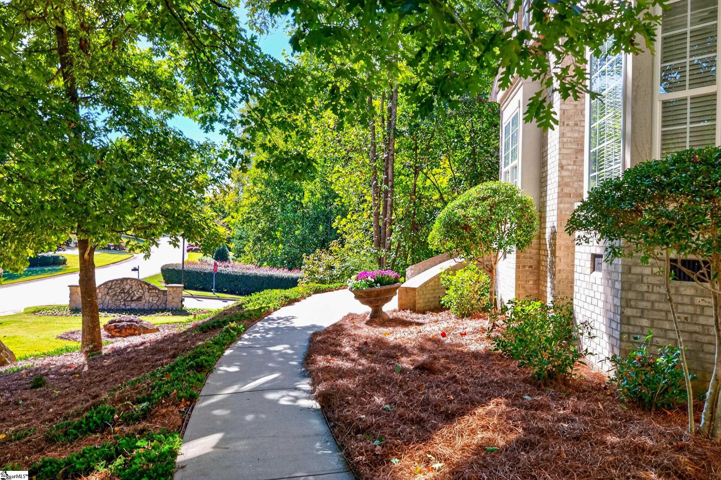 213 Siena Drive Property Photo 4