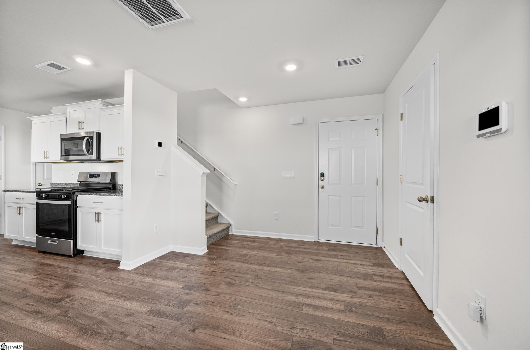 577 Evaleigh Street Property Photo 10