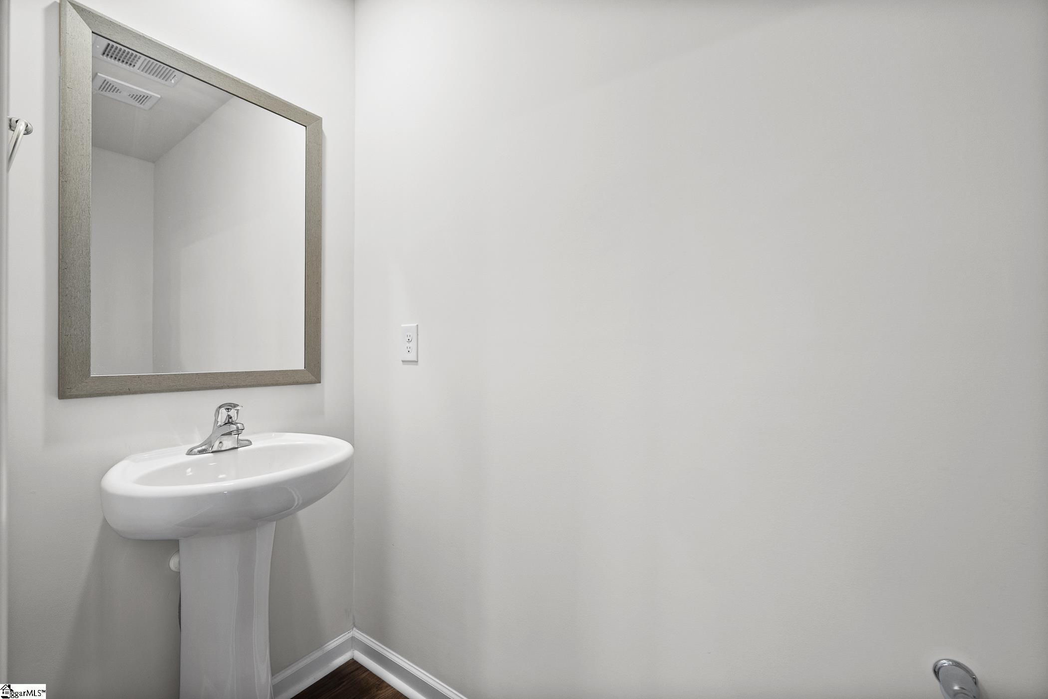 577 Evaleigh Street Property Photo 11