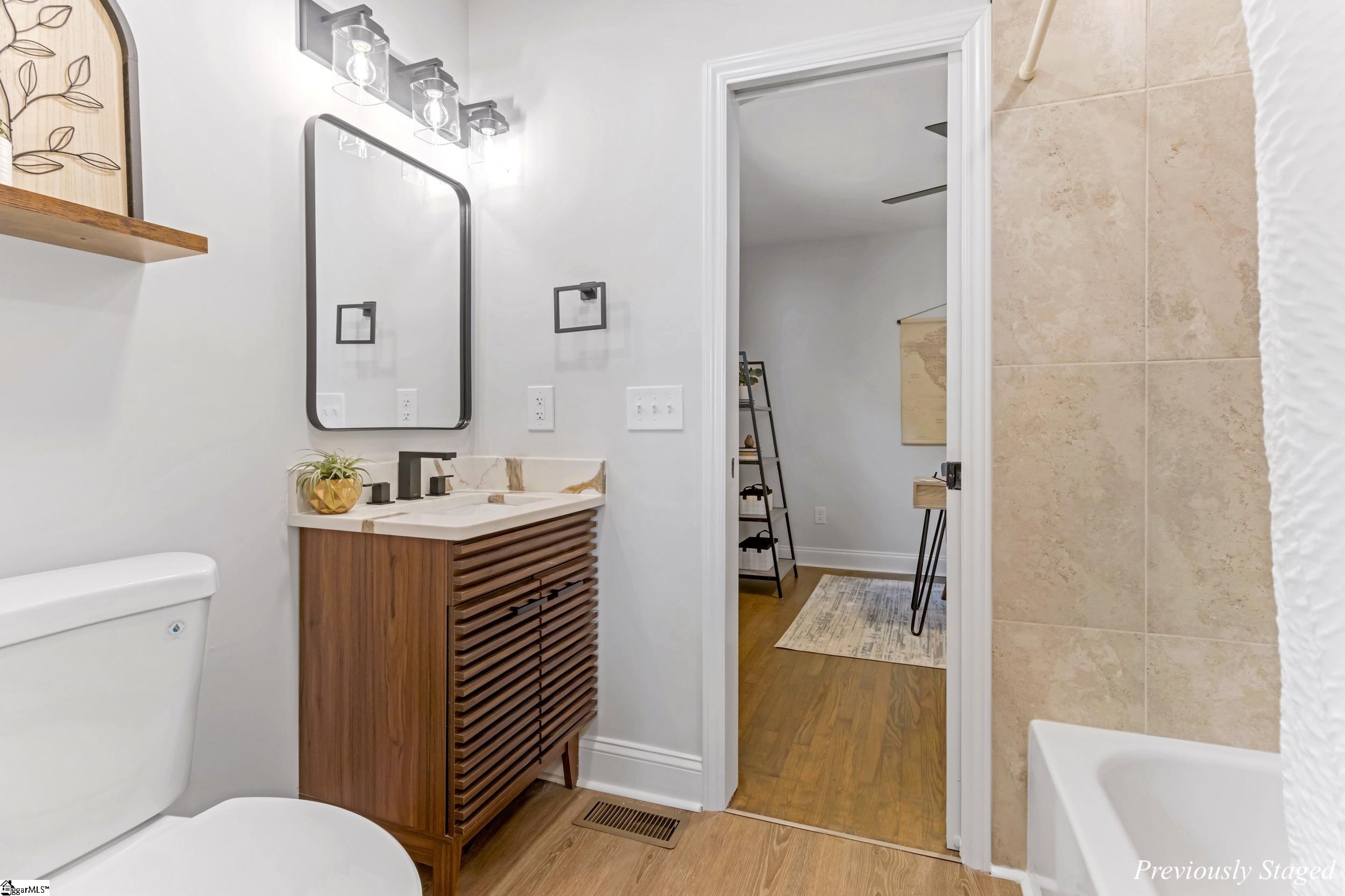 12 E Decatur Street Property Photo 18