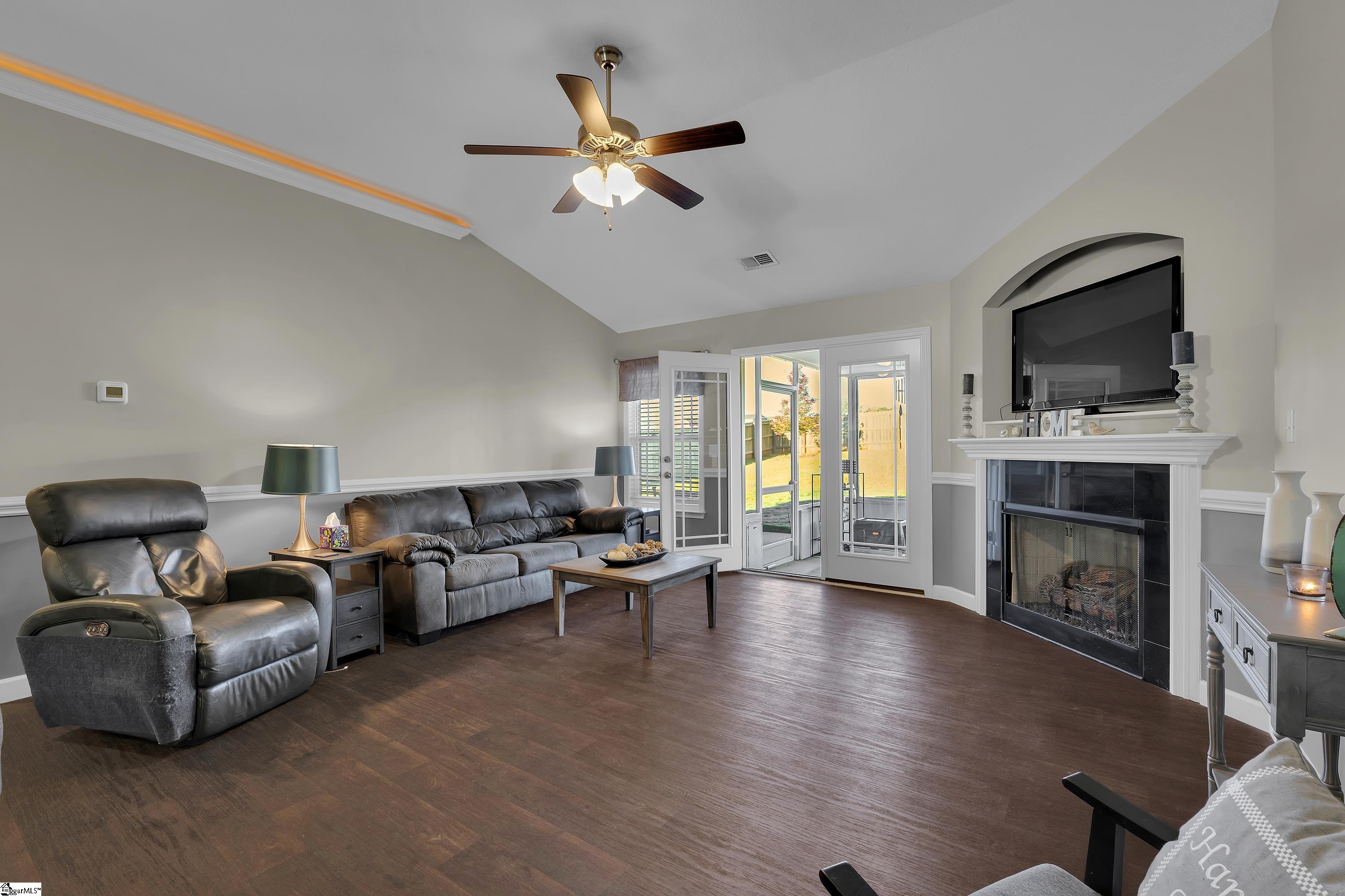 390 Danleigh Way Property Photo 10