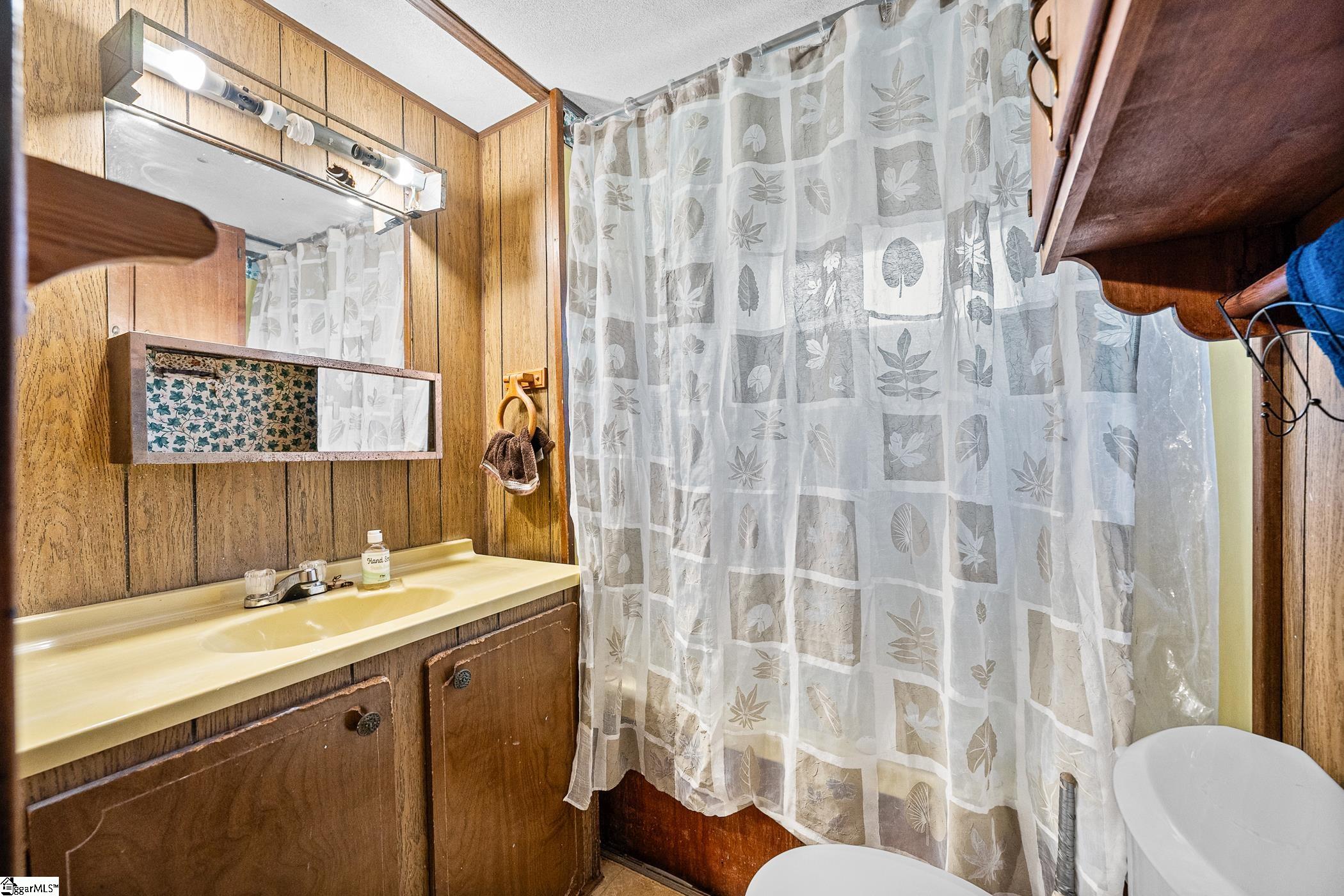 306 S Lakeview Drive Property Photo 14
