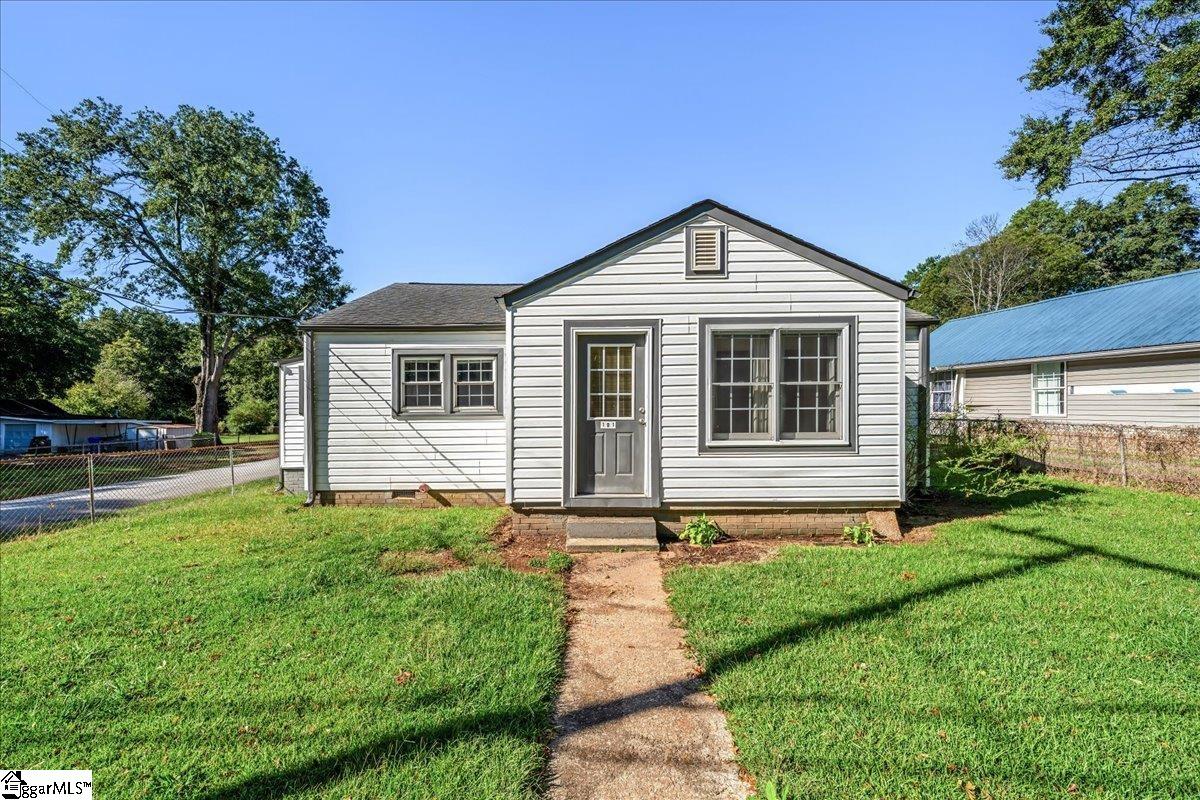 101 Bradley Street Property Photo 1