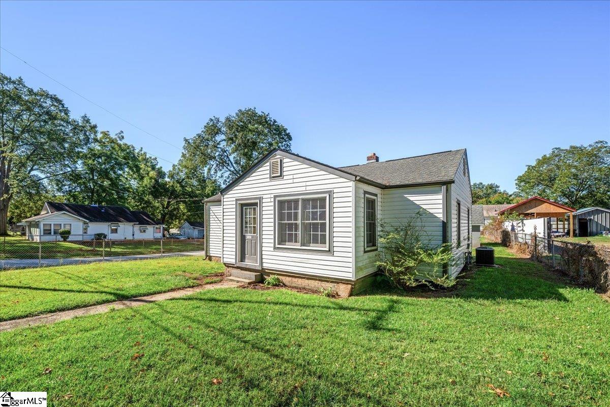 101 Bradley Street Property Photo 2