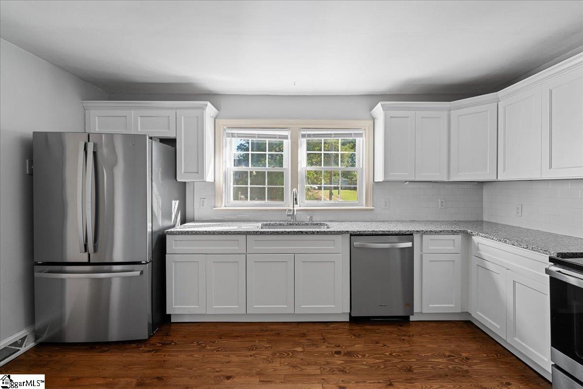 101 Bradley Street Property Photo 11
