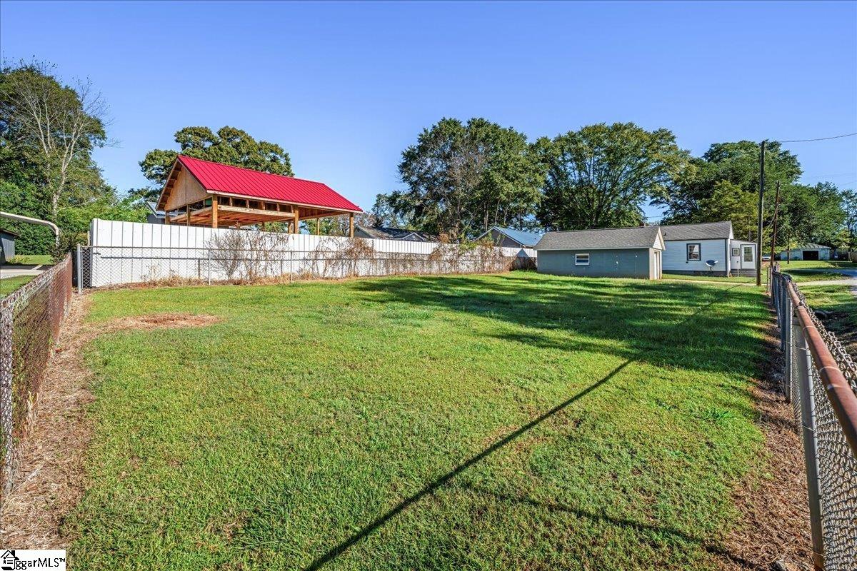 101 Bradley Street Property Photo 22