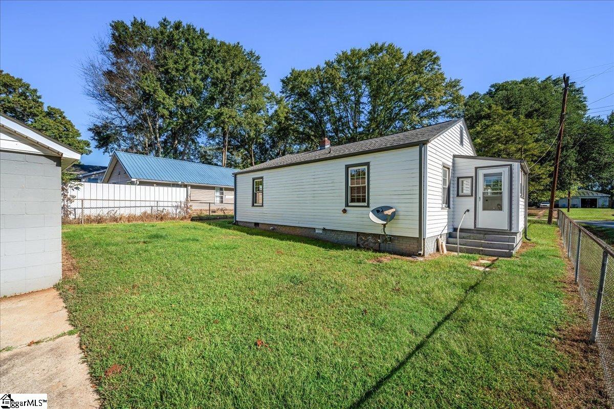 101 Bradley Street Property Photo 24