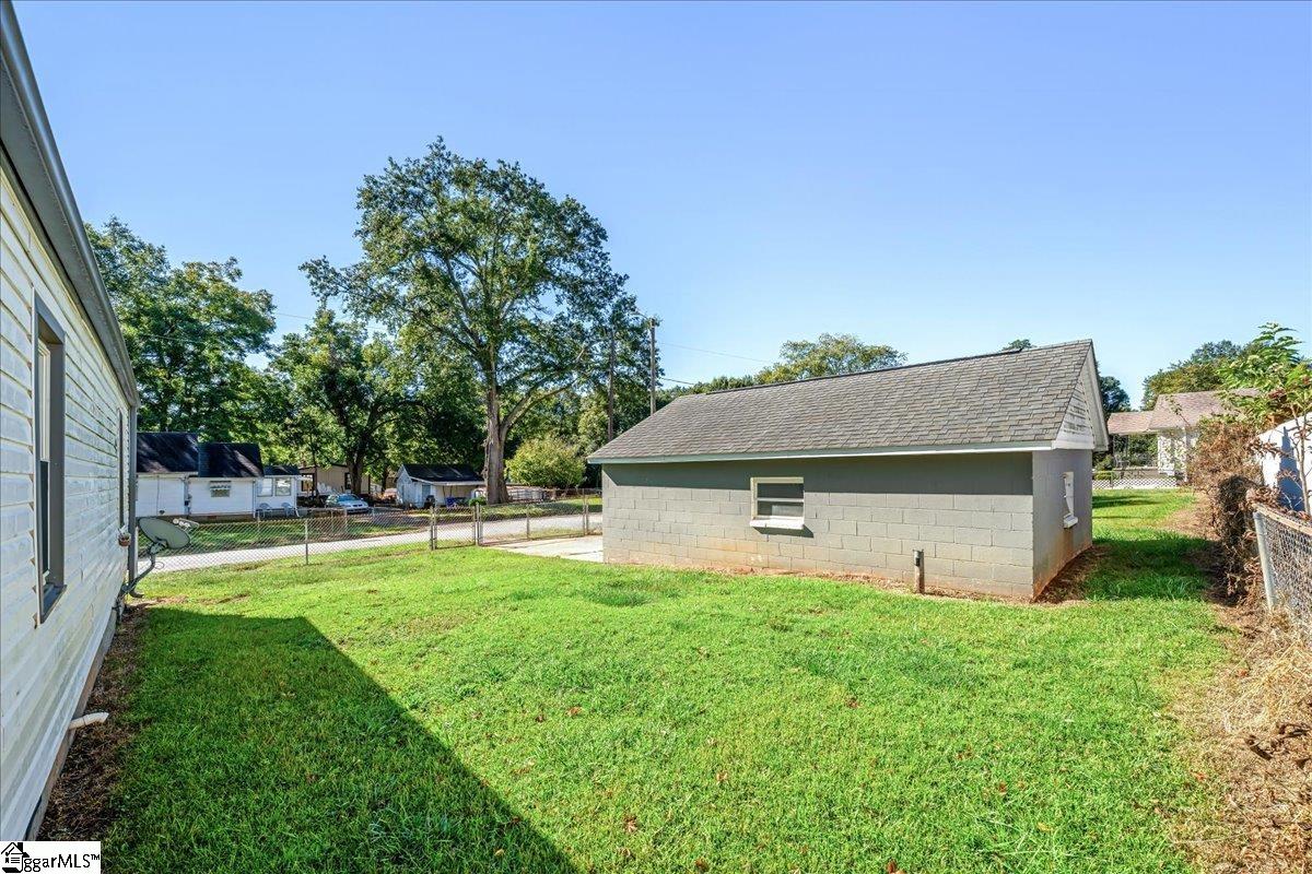 101 Bradley Street Property Photo 25