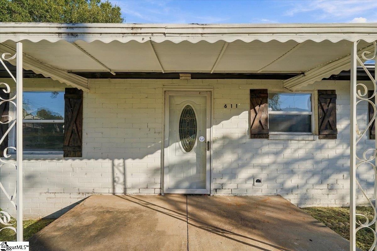 611 Gardner Street Property Photo 3