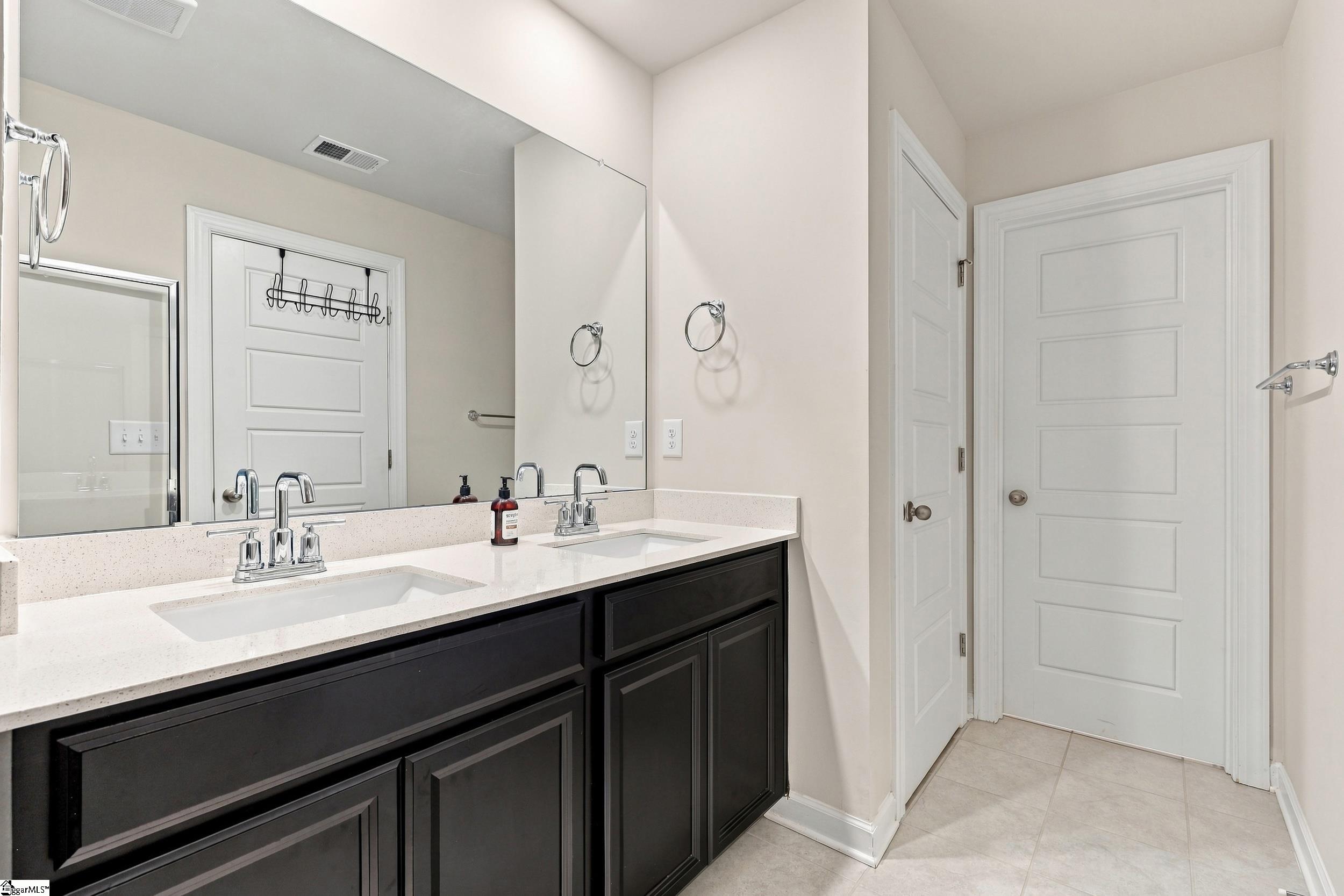227 Telford Drive Property Photo 12