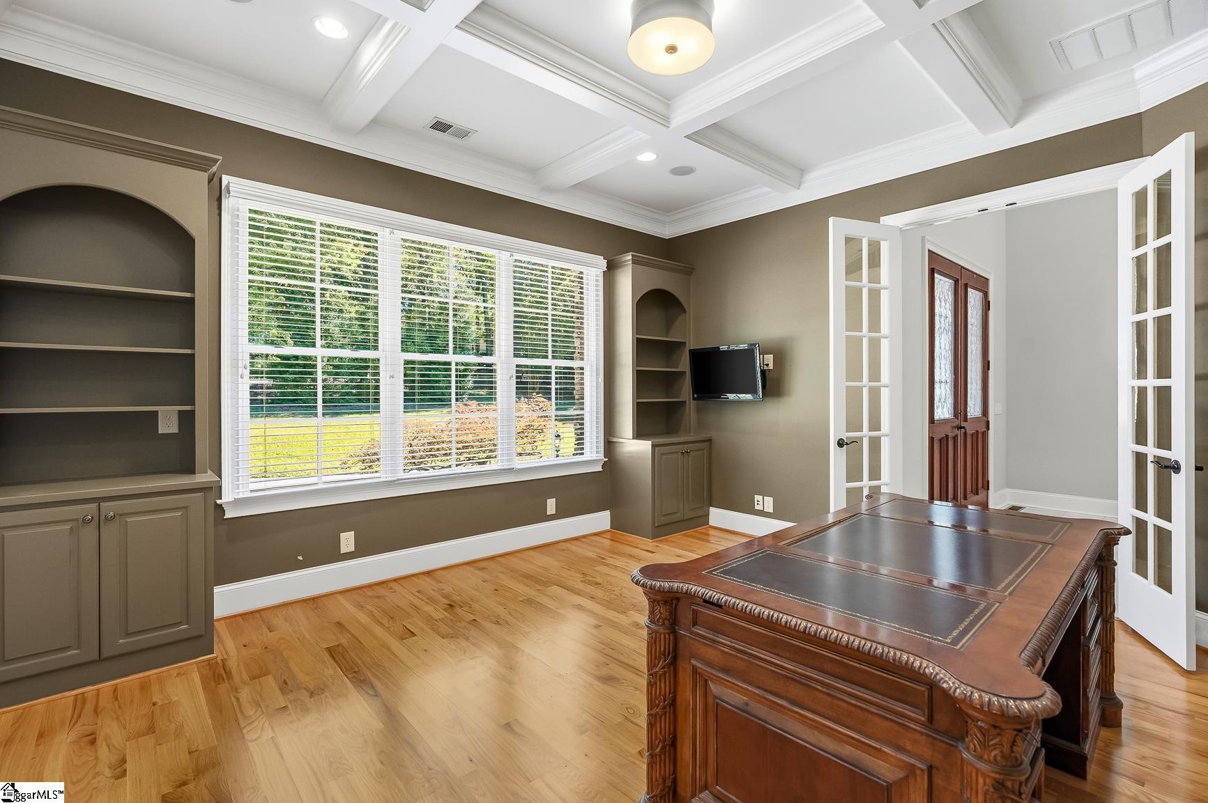 1003 Hobby Lane Property Photo 5