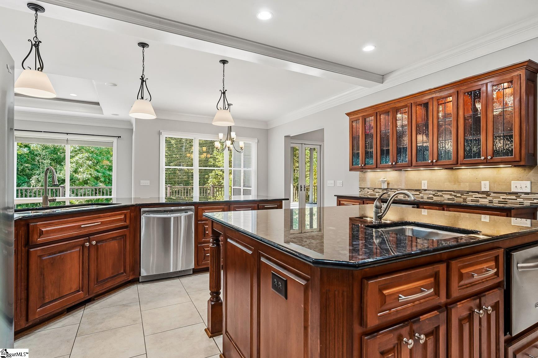 1003 Hobby Lane Property Photo 15