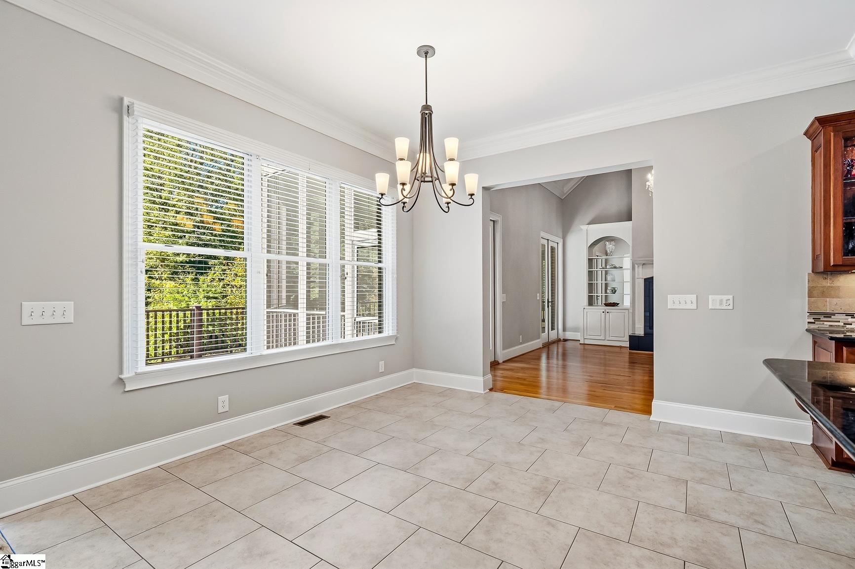 1003 Hobby Lane Property Photo 17