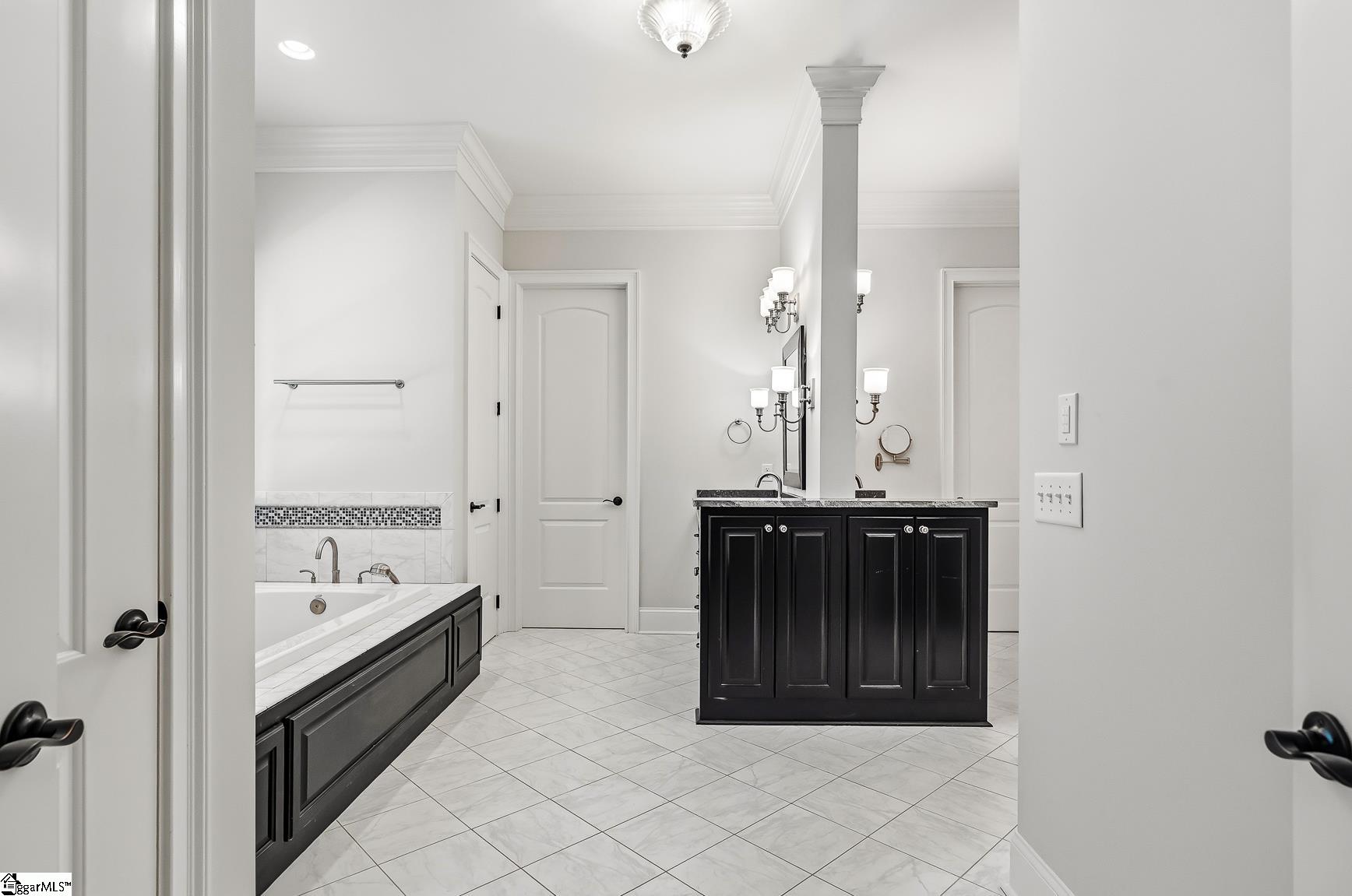1003 Hobby Lane Property Photo 21