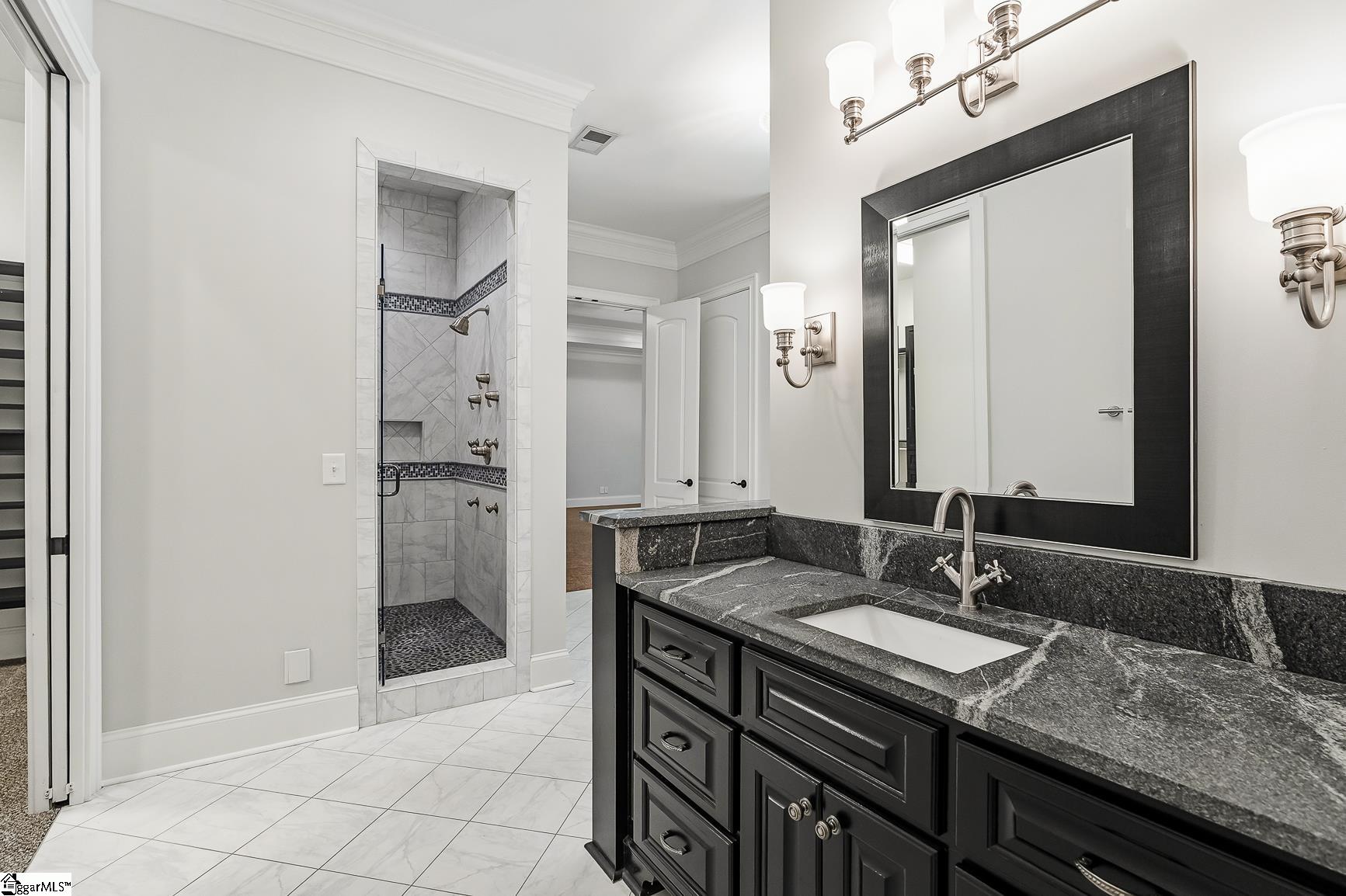1003 Hobby Lane Property Photo 23