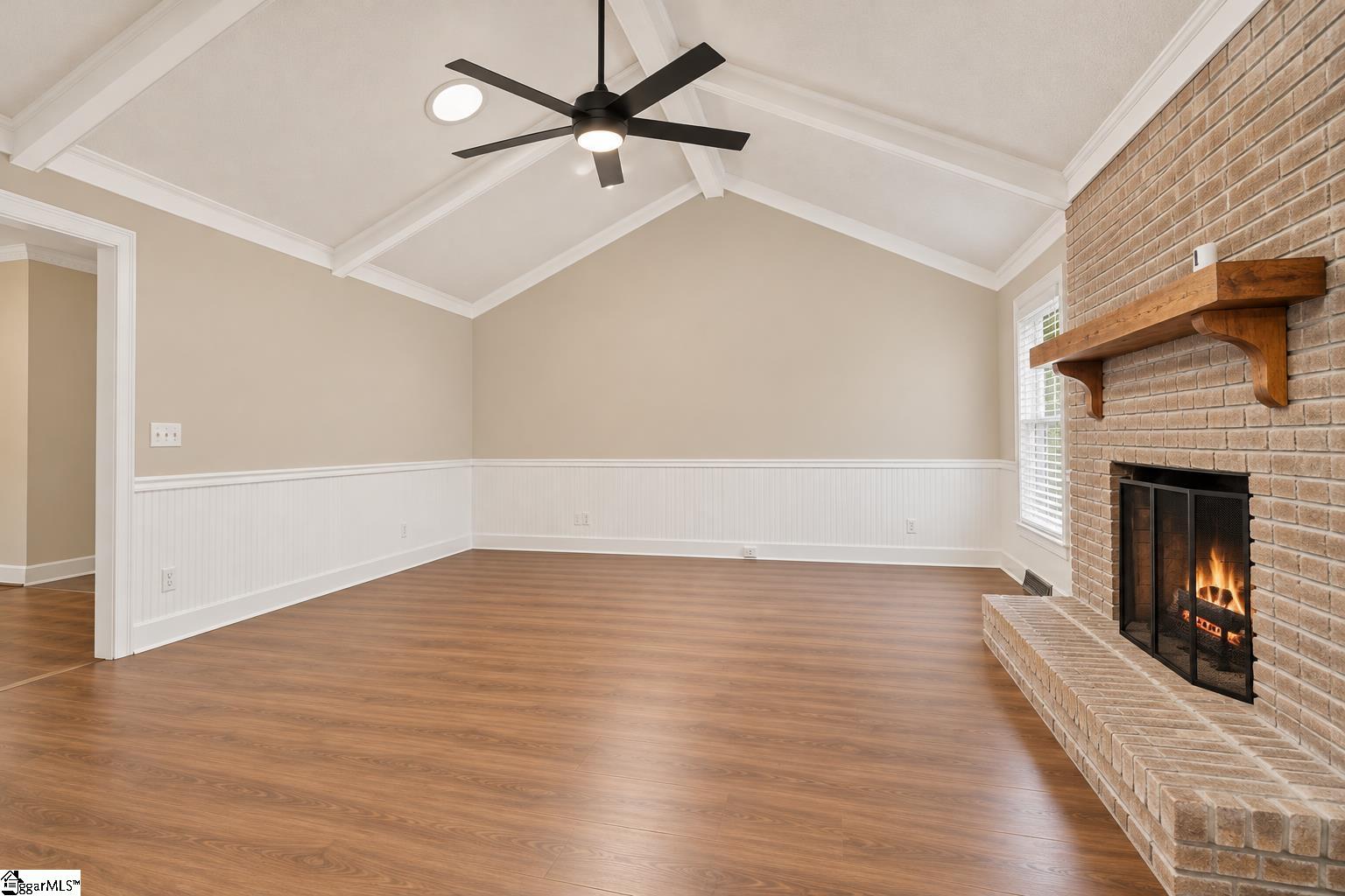8 Oak Tree Drive Property Photo 8