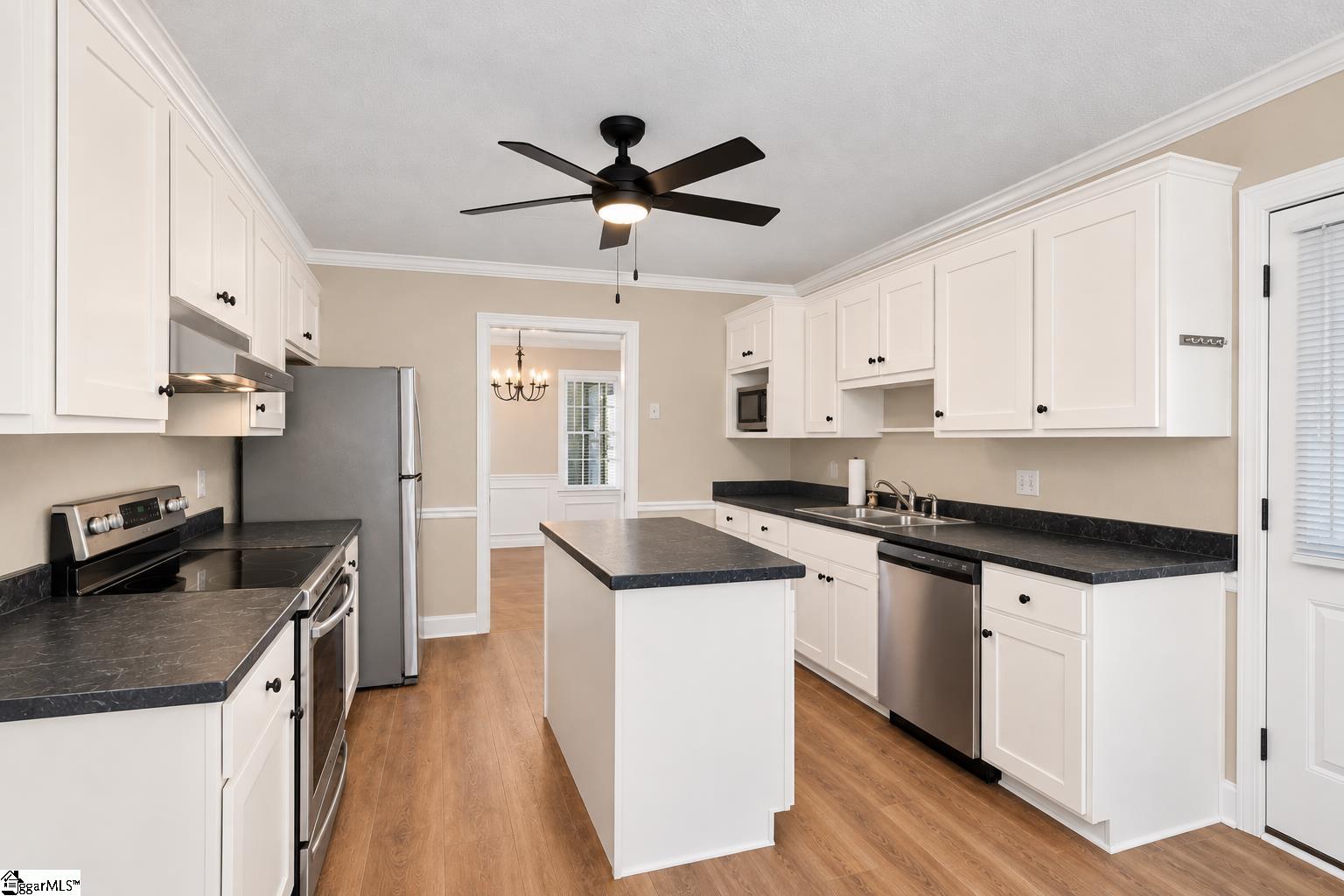 8 Oak Tree Drive Property Photo 10