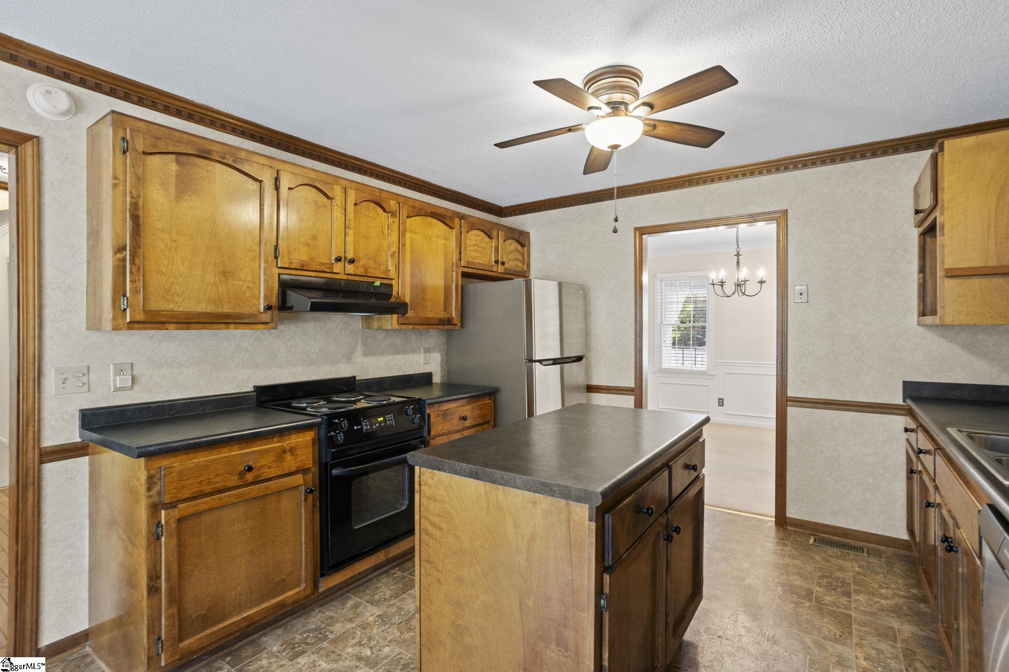 8 Oak Tree Drive Property Photo 11