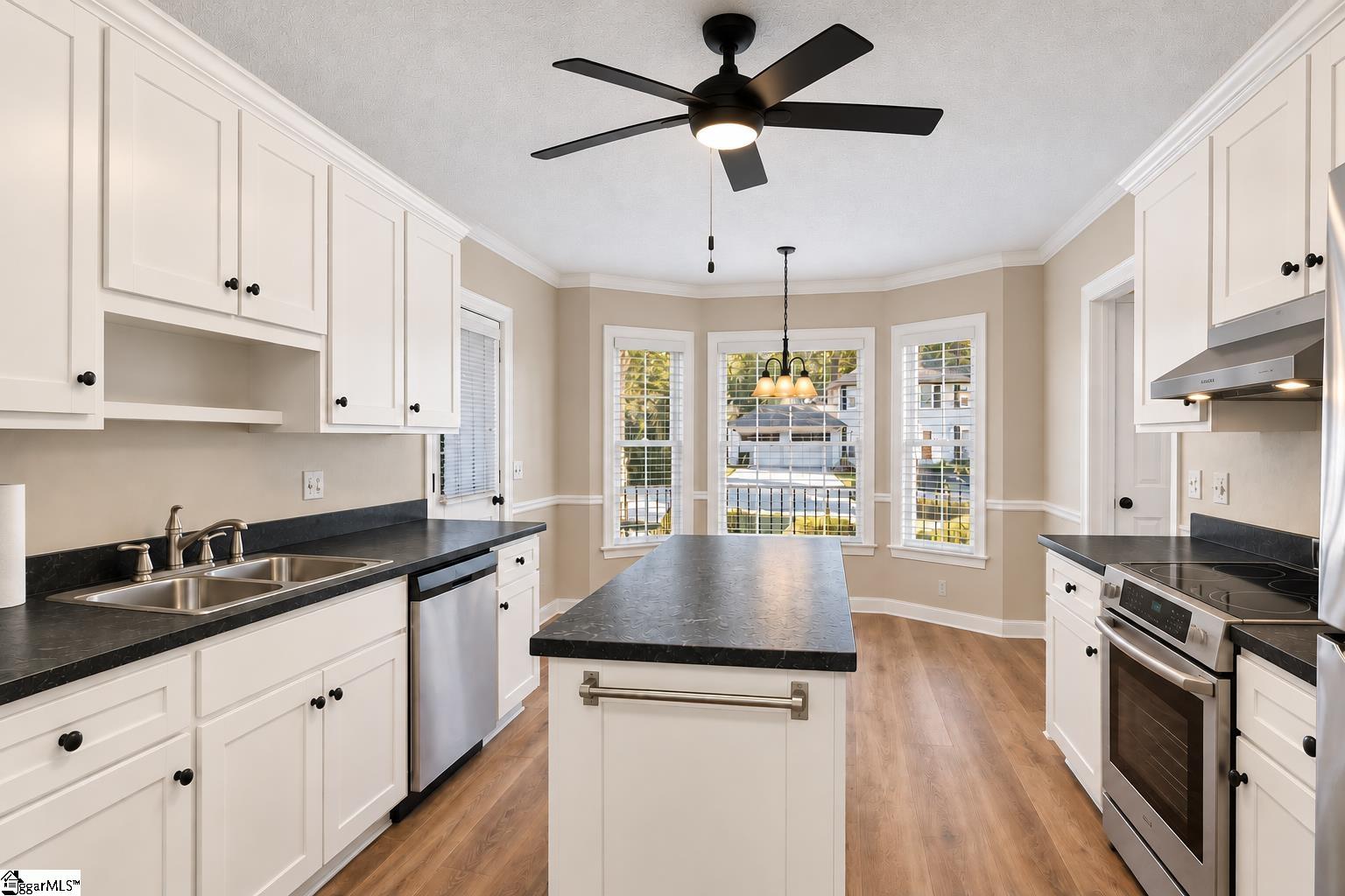 8 Oak Tree Drive Property Photo 14