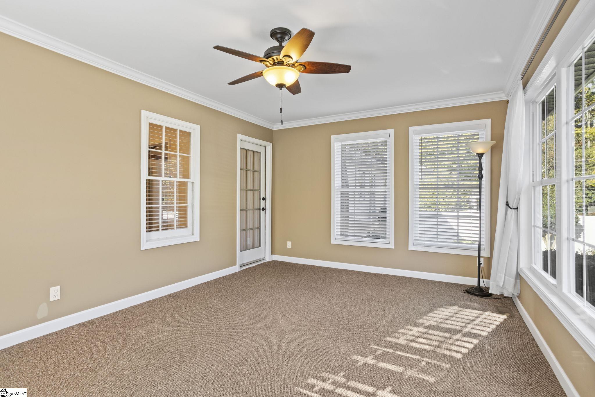 8 Oak Tree Drive Property Photo 16