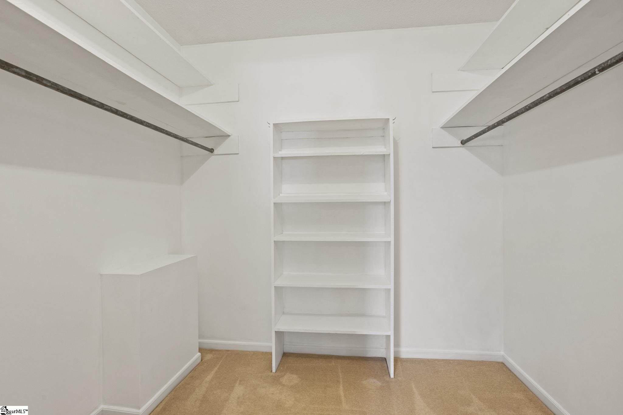 8 Oak Tree Drive Property Photo 21
