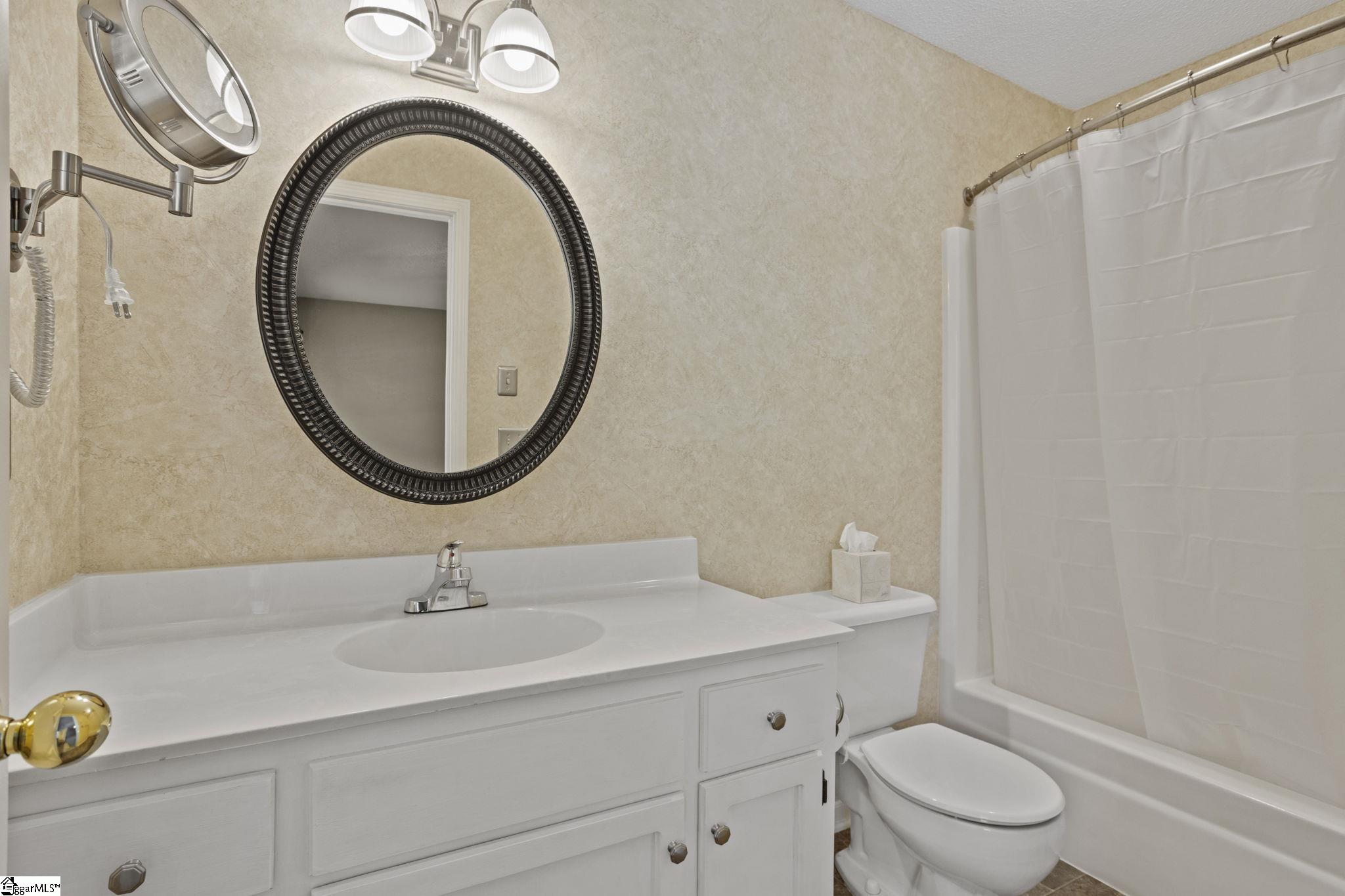 8 Oak Tree Drive Property Photo 22