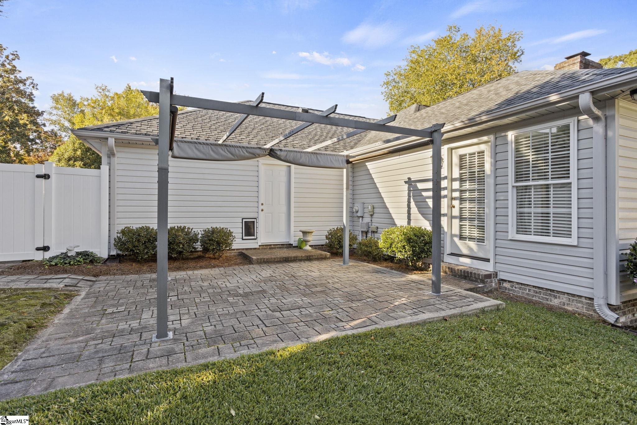 8 Oak Tree Drive Property Photo 28