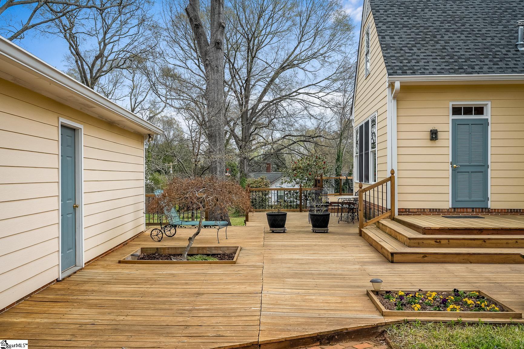 401 Berkshire Hill Property Photo 25